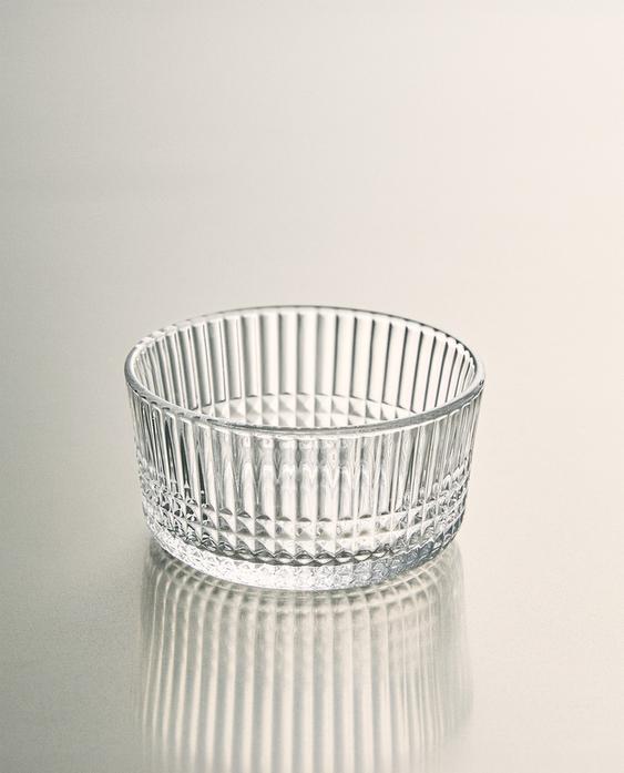 وعاء صغير زجاج بتصميم هندسي بارز