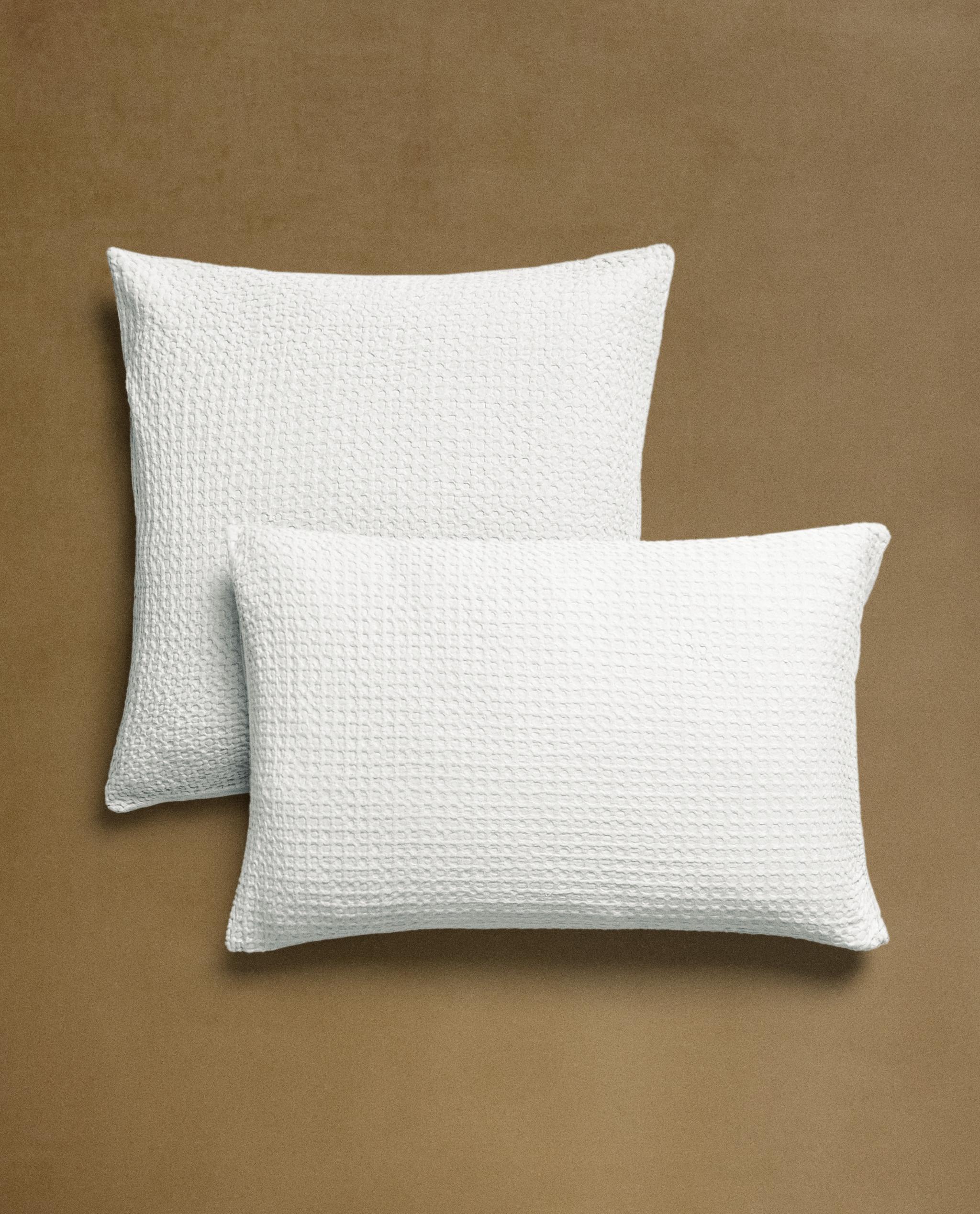 ZARA HOME ホワイトクッションカバー2枚セット クッションカバー ワッフルファブリック | Zara Home 日本/Japan