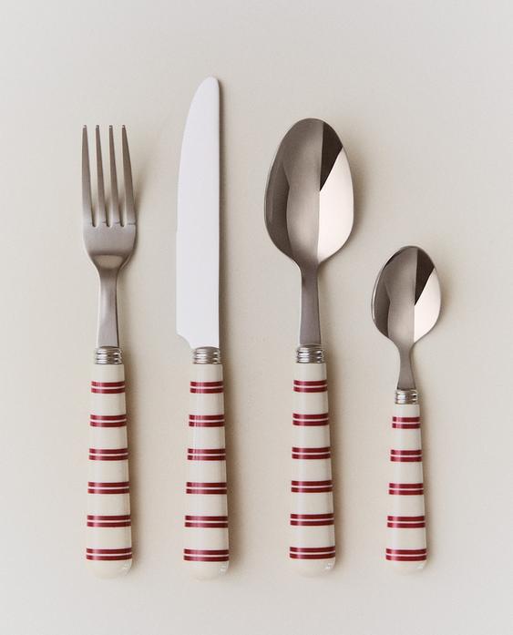 4-PIECE CUTLERY SET WITH STRIPED HANDLE 4-PIECE CUTLERY SET WITH STRIPED HANDLE