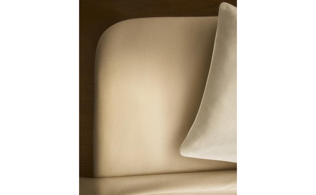 SATEEN FITTED SHEET | 40 CM HIGH (500 THREAD COUNT) SATEEN FITTED SHEET | 40 CM HIGH (500 THREAD COUNT)