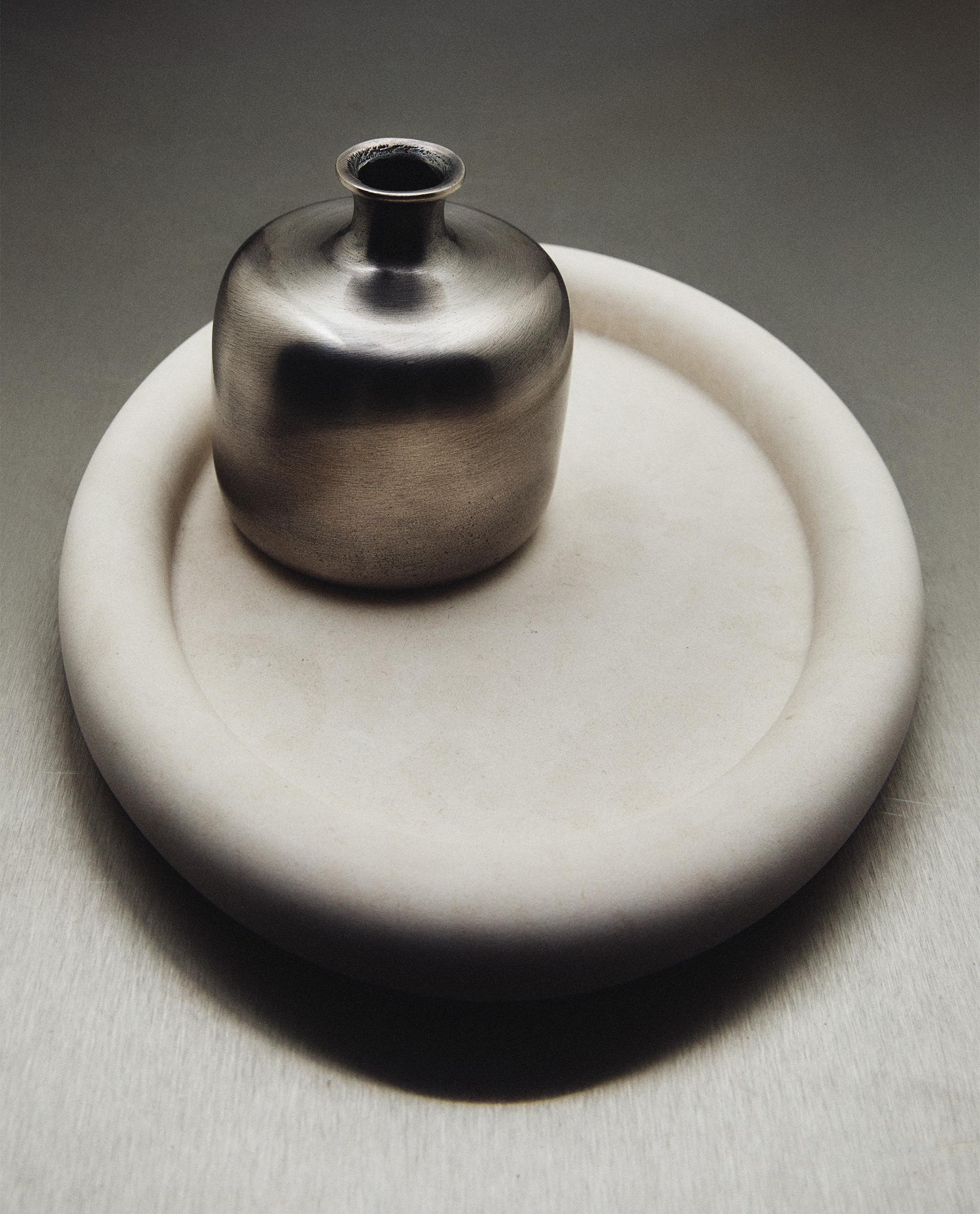 SMALL STEEL VASE | Zara Home