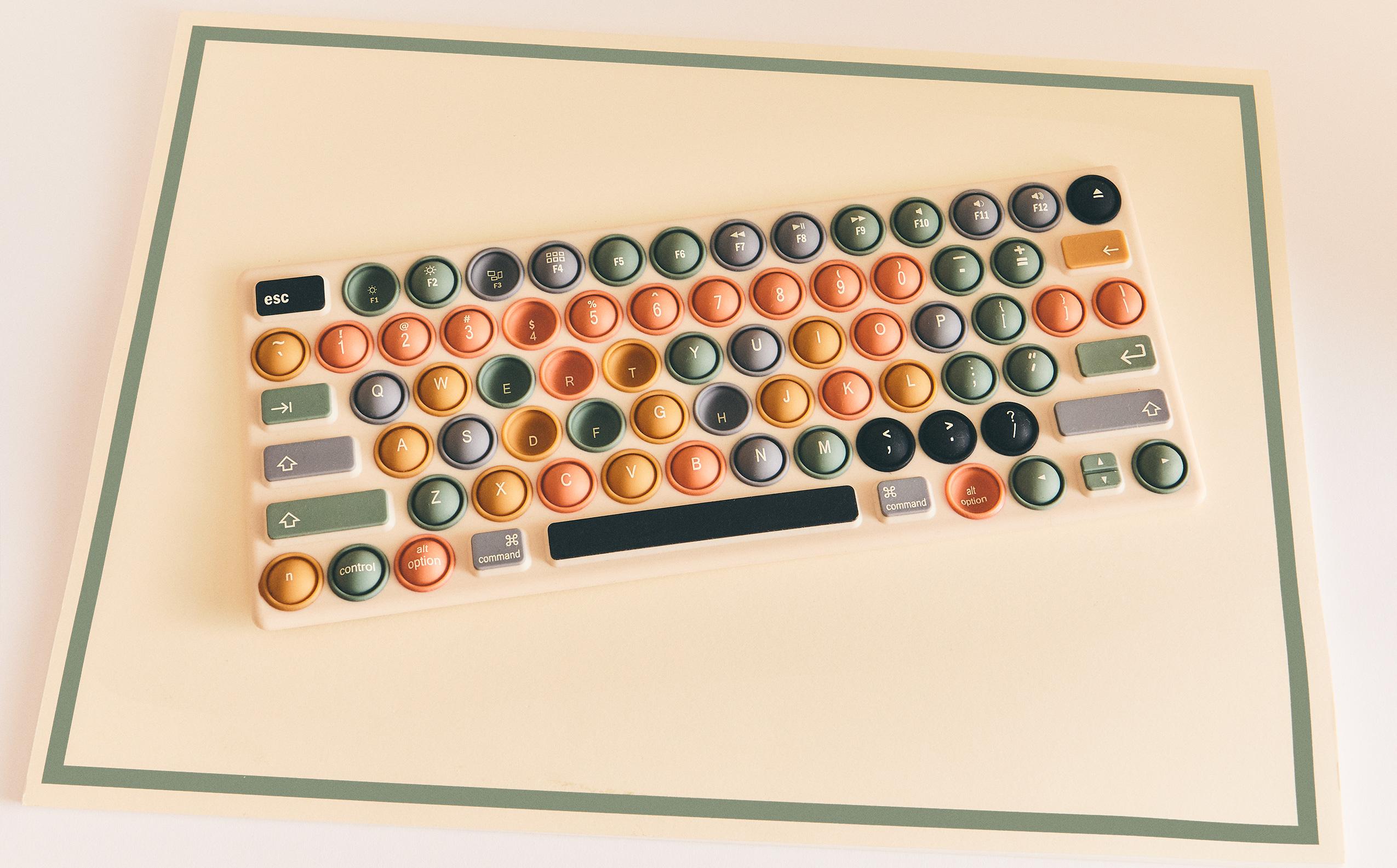 CHILDREN'S TOY KEYBOARD
