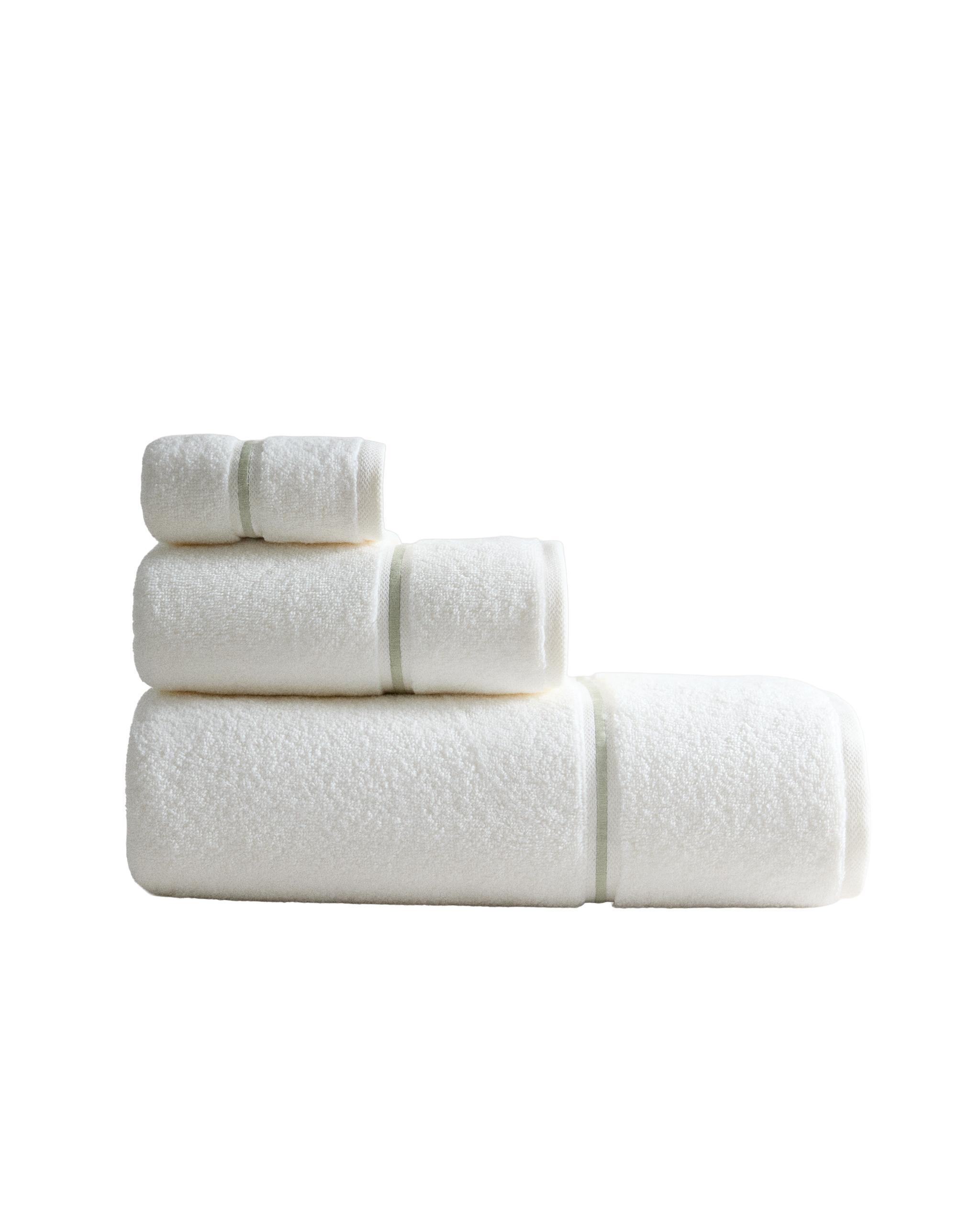 SCALLOPED BATH TOWEL product thumbnail 16