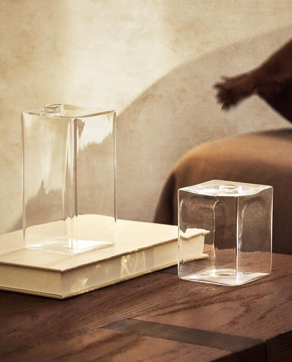 CUBE GLASS VASES