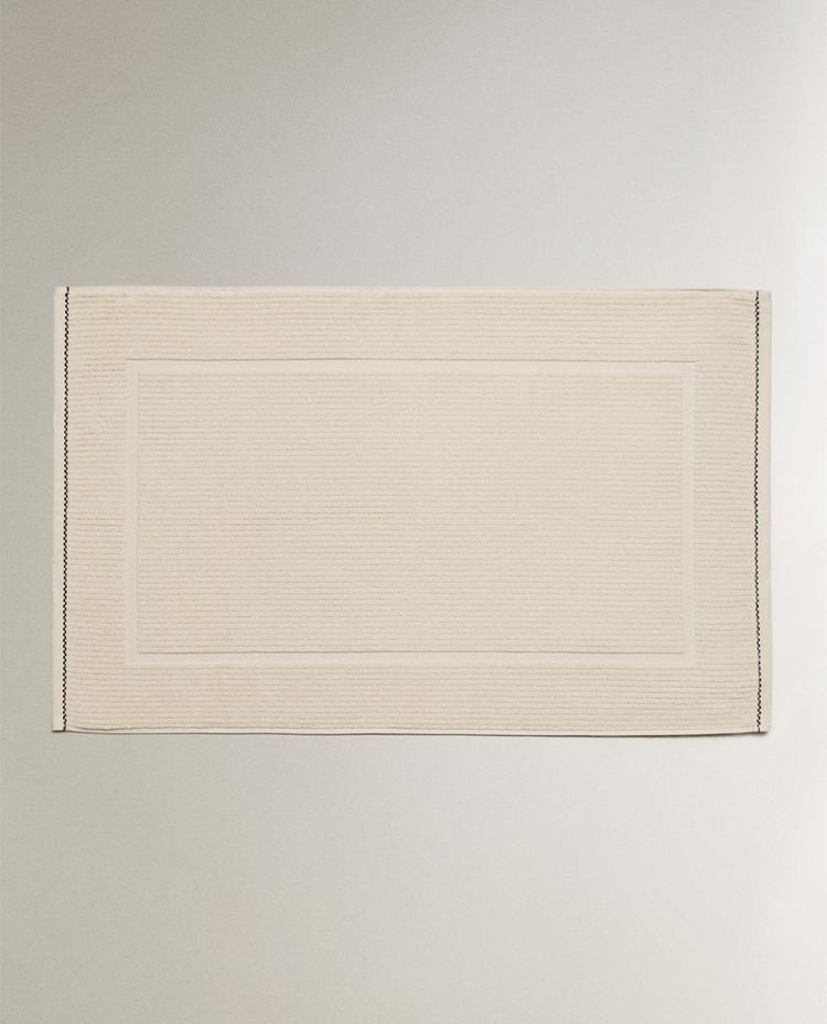 TAPIS DE BAIN TEXTURÉ CÔTELÉ TAPIS DE BAIN TEXTURÉ CÔTELÉ