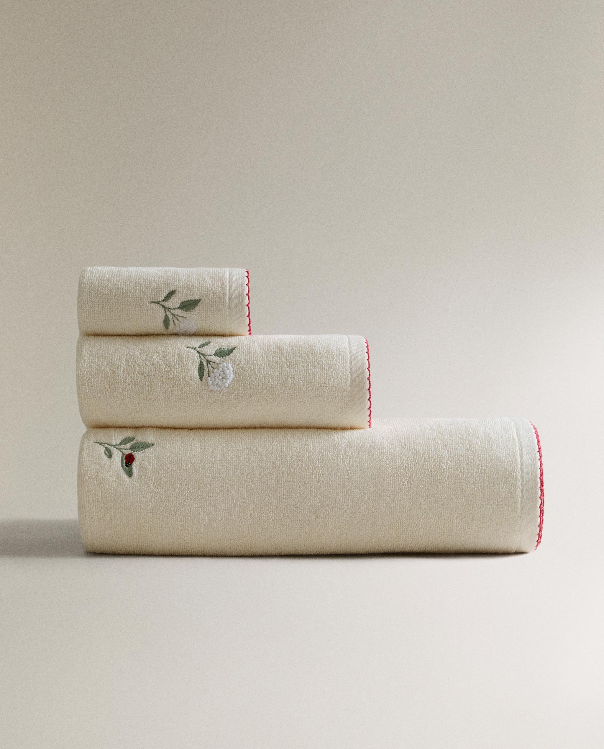 BATH TOWEL WITH FLORAL EMBROIDERY product thumbnail 5