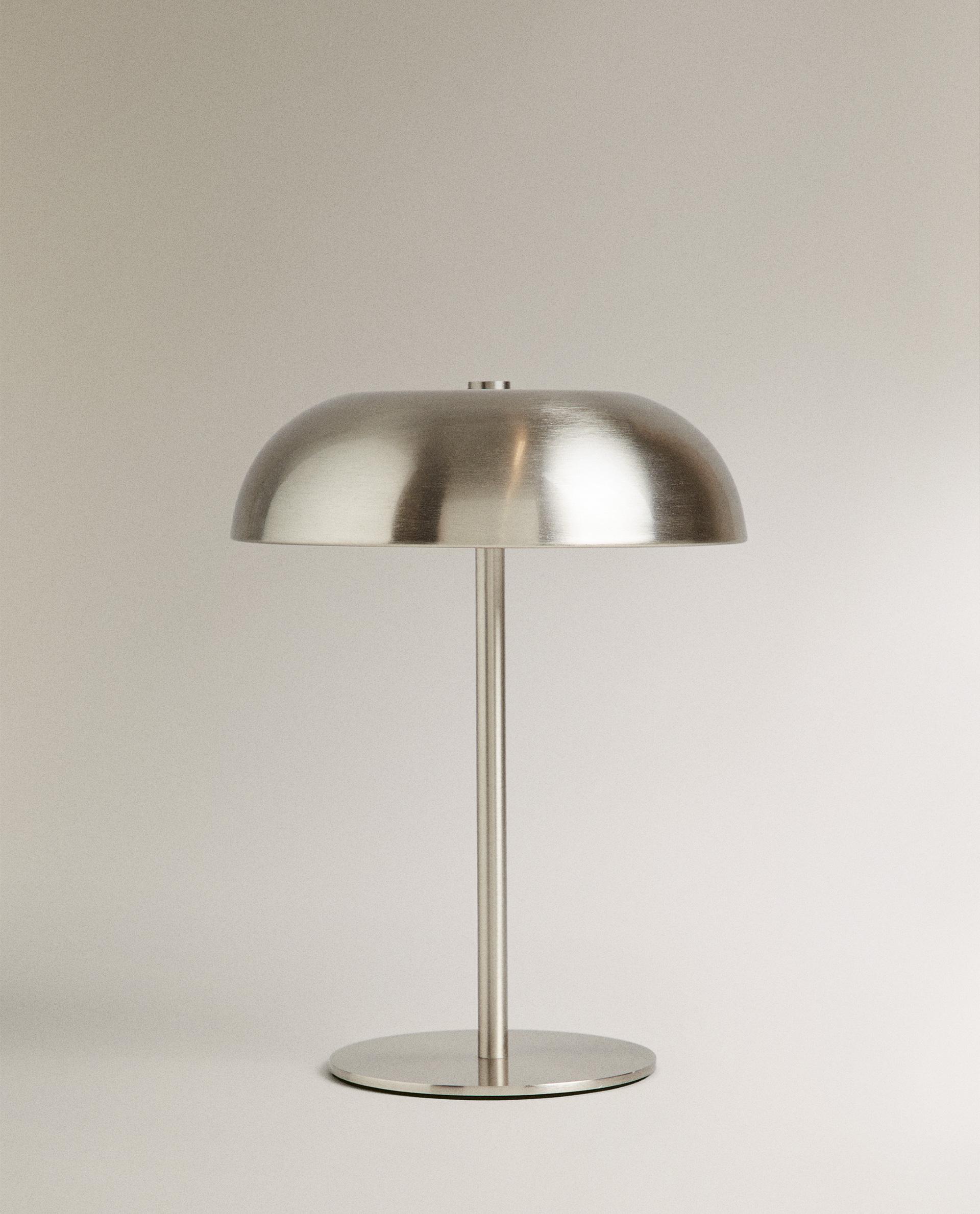MONOCHROME CORDLESS TABLE LAMP