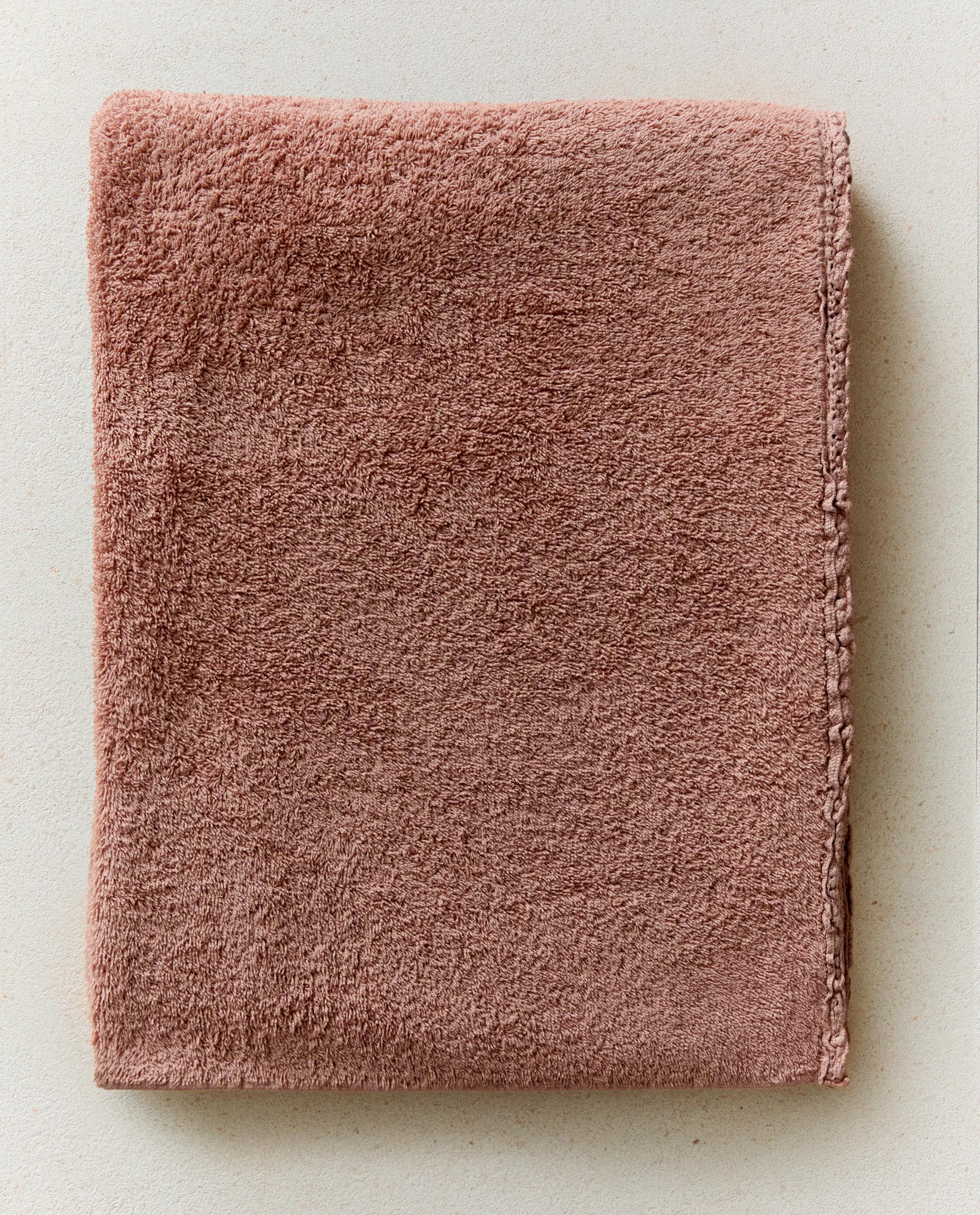CROCHET BORDER BATH TOWEL product thumbnail 8