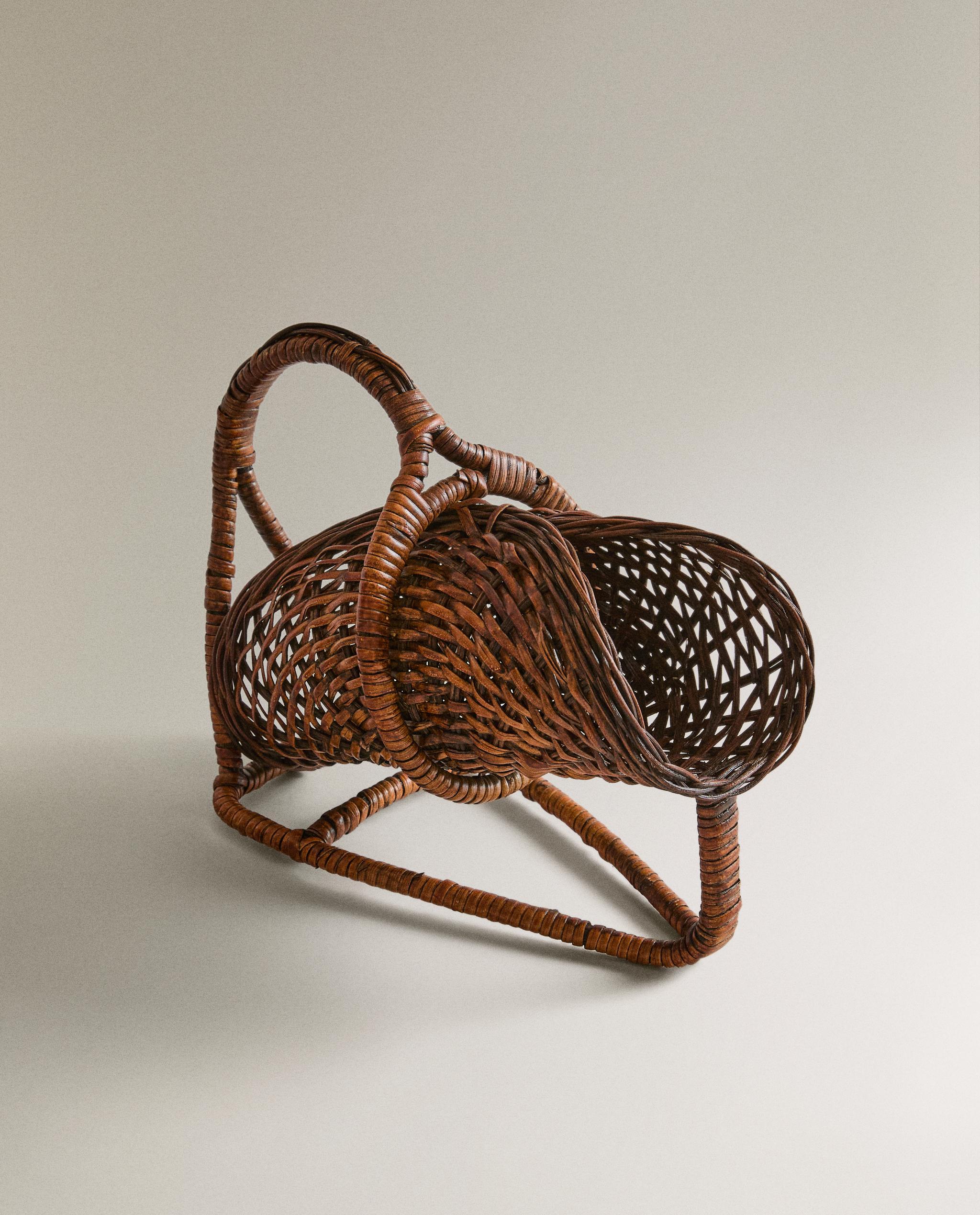 RATTAN BOTTLE STAND product thumbnail 4