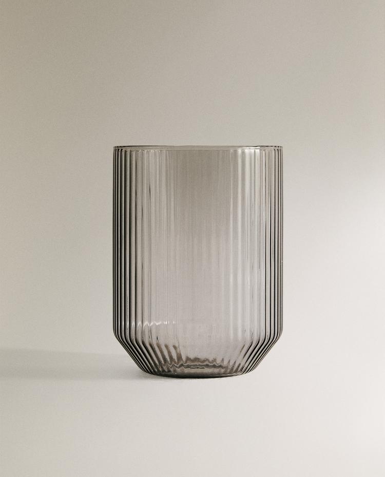 BOROSILICATE GLASS TUMBLER WITH RAISED LINES