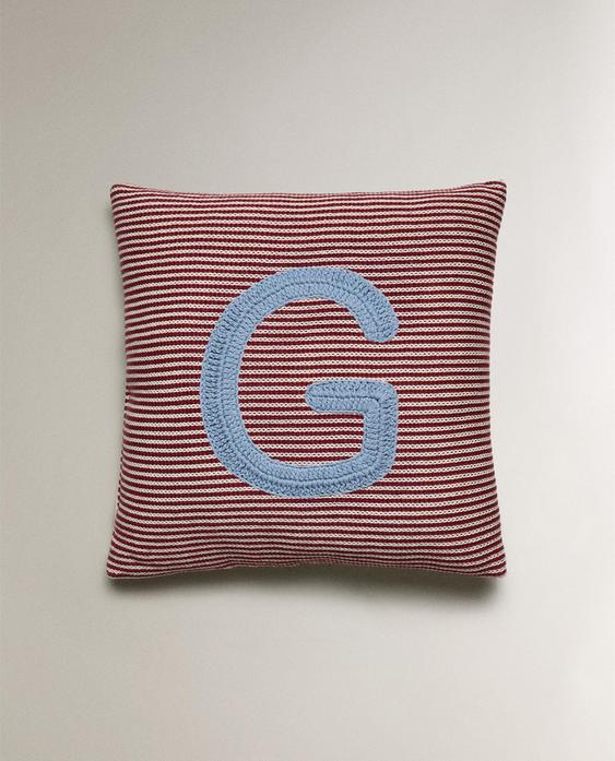 KIDS' EMBROIDERED LETTER G CUSHION