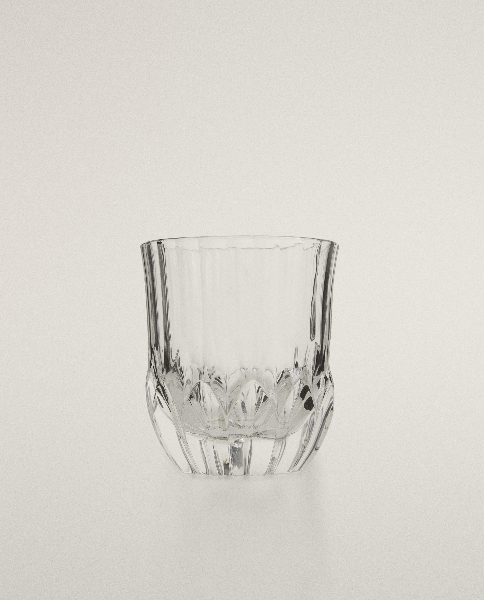 ENGRAVED-EFFECT CRYSTALLINE TUMBLER product thumbnail 8