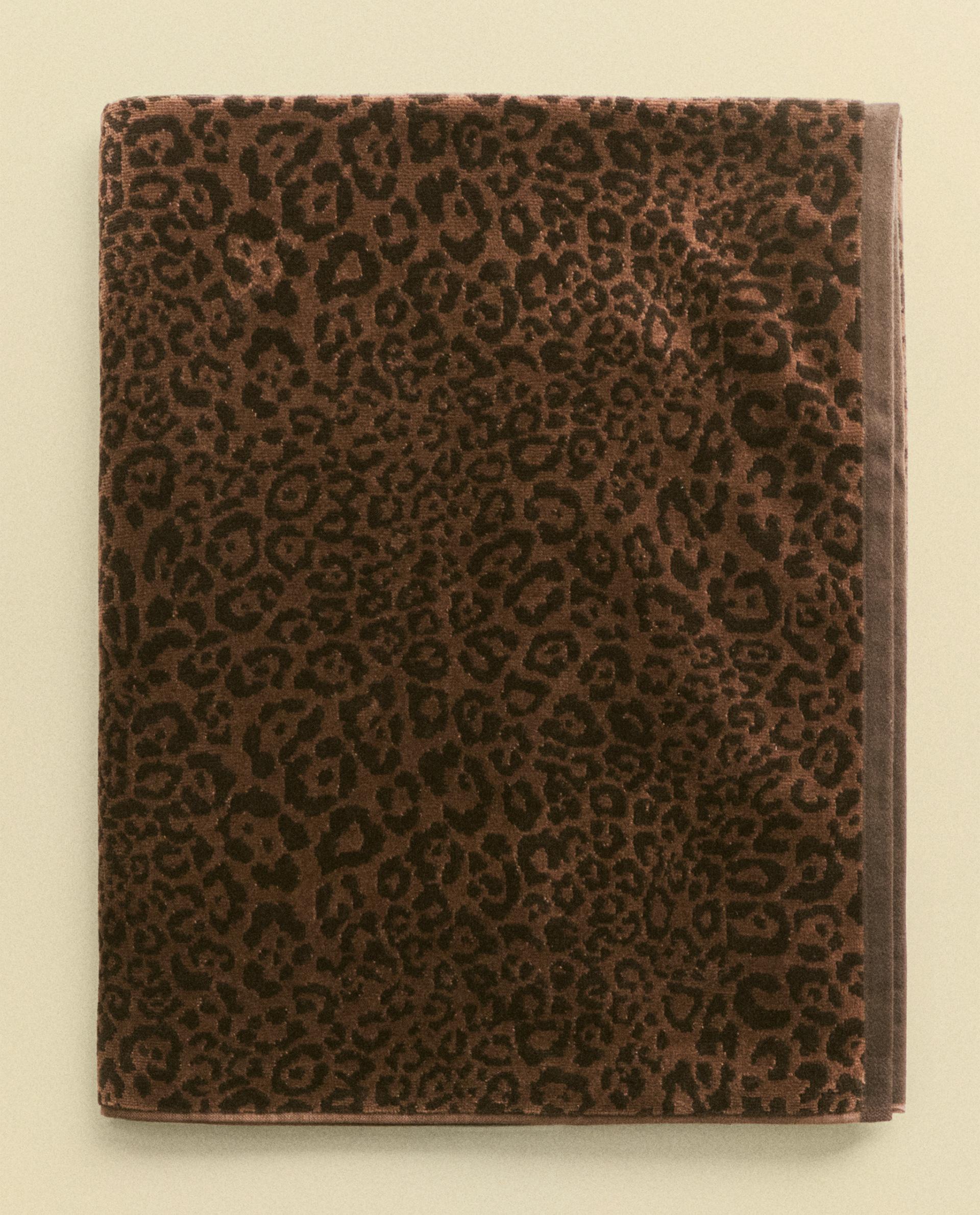 TOALLA PLAYA VELOUR DISEΓO ESTAMPADO ANIMAL Zara Home PerΓΊ