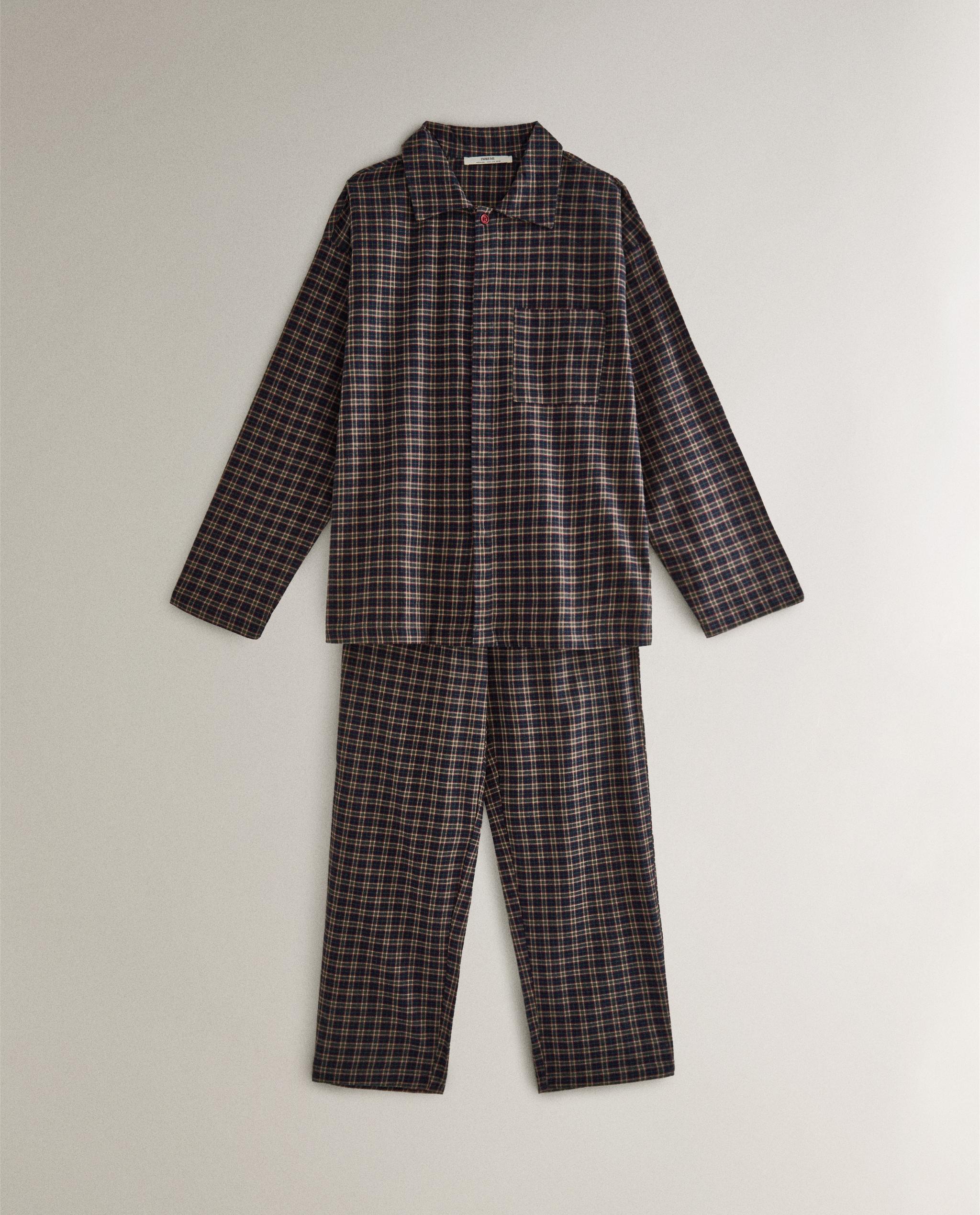 CHECK FLANNEL CHRISTMAS PAJAMA SET (SET OF 2) | Zara Home United