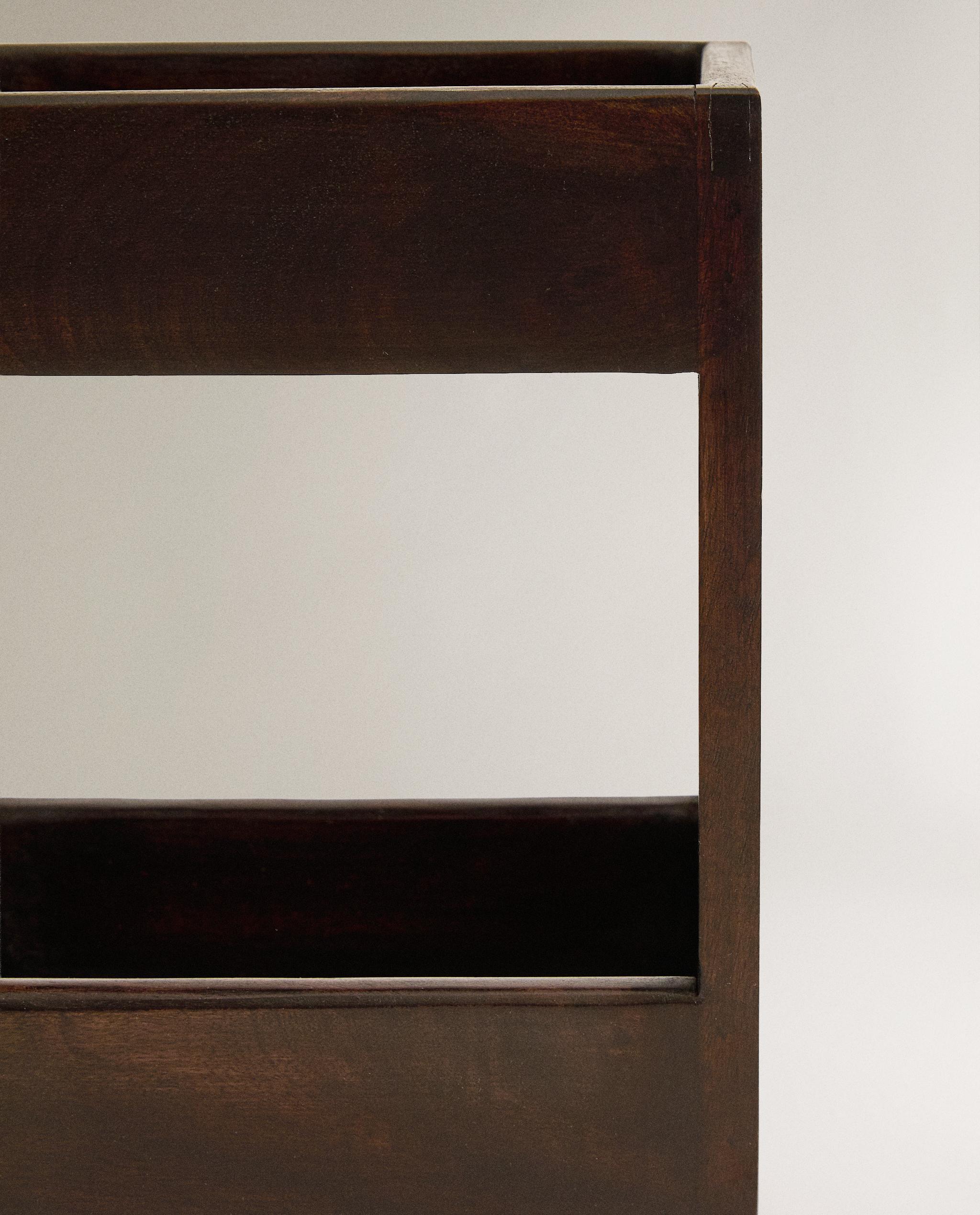 SMALL STORAGE UNIT product thumbnail 3