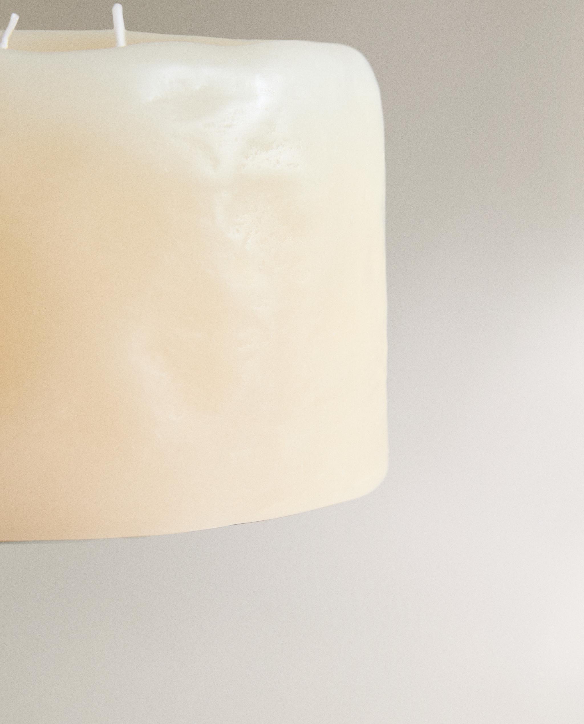 DECORATIVE BEIGE CANDLE