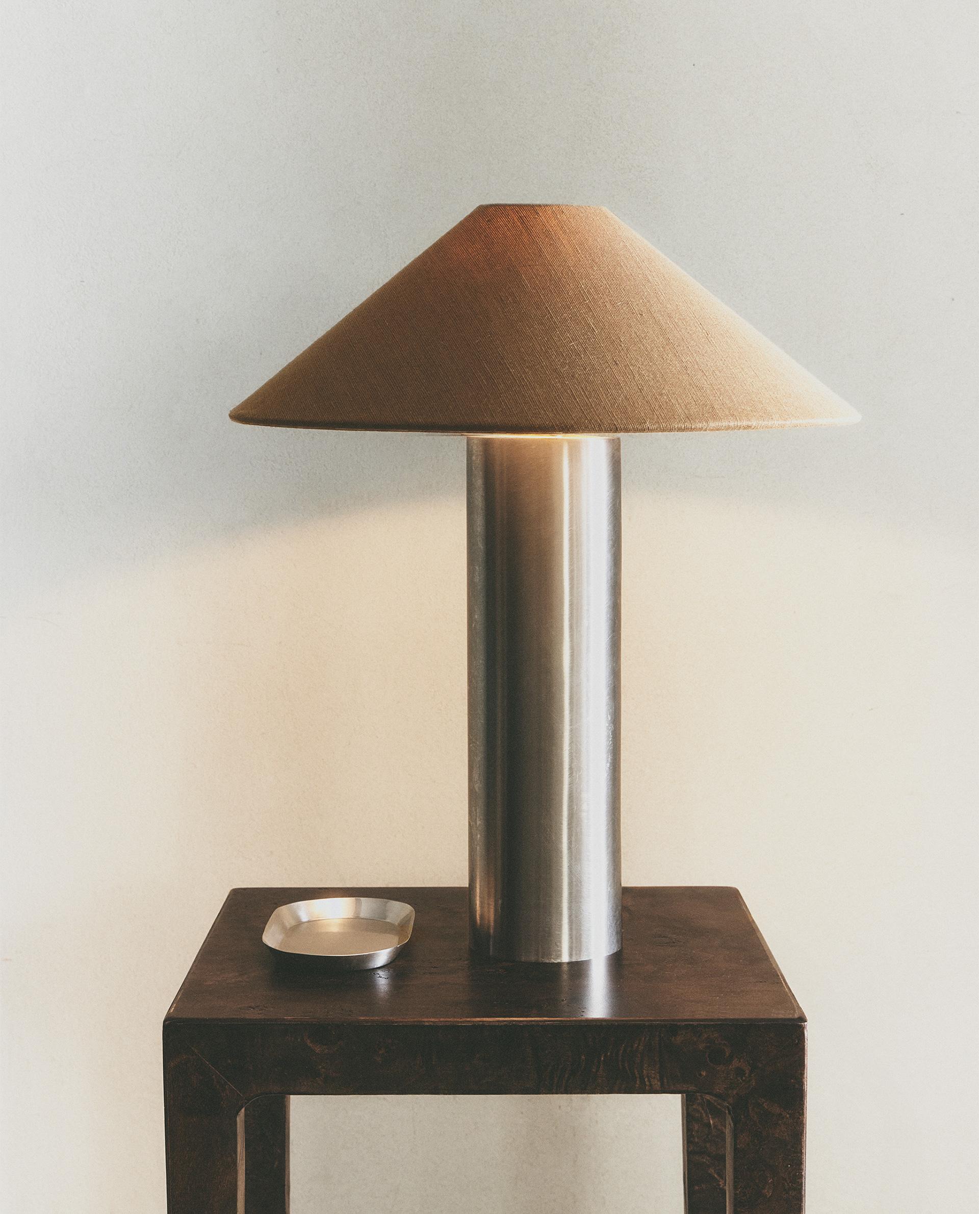 METAL BASE TABLE LAMP | Zara Home United States of America