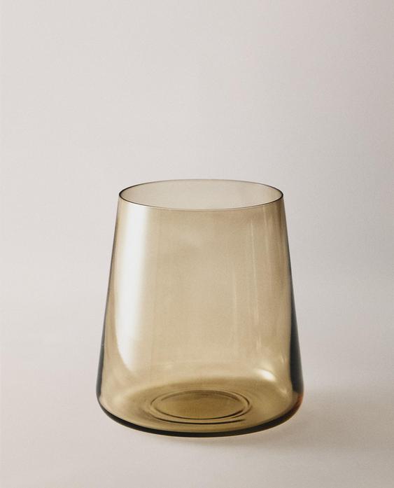 كوب كريستالاين مخروطي الشكل