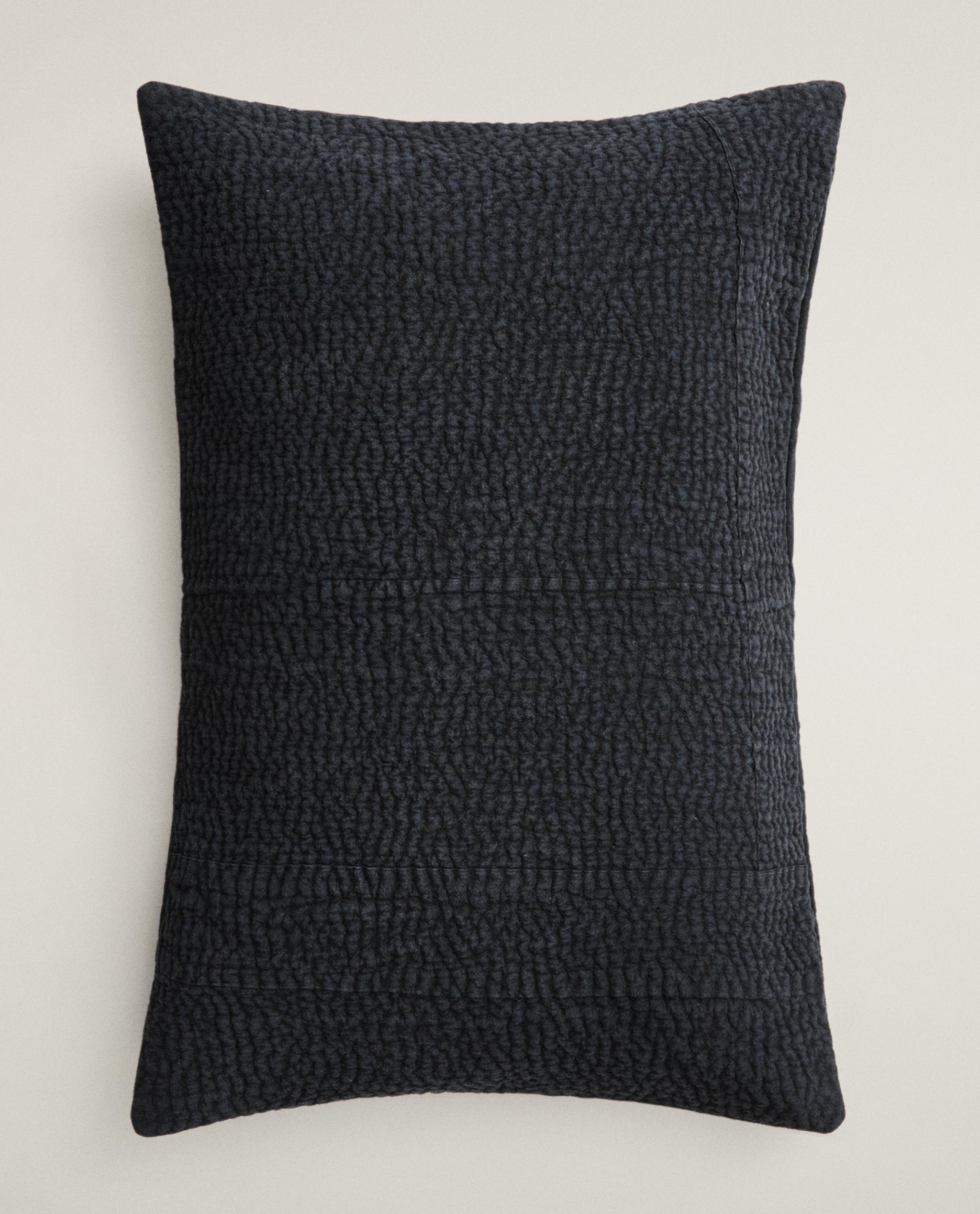 GATHERED QUILTED CUSHION COVER product thumbnail 9