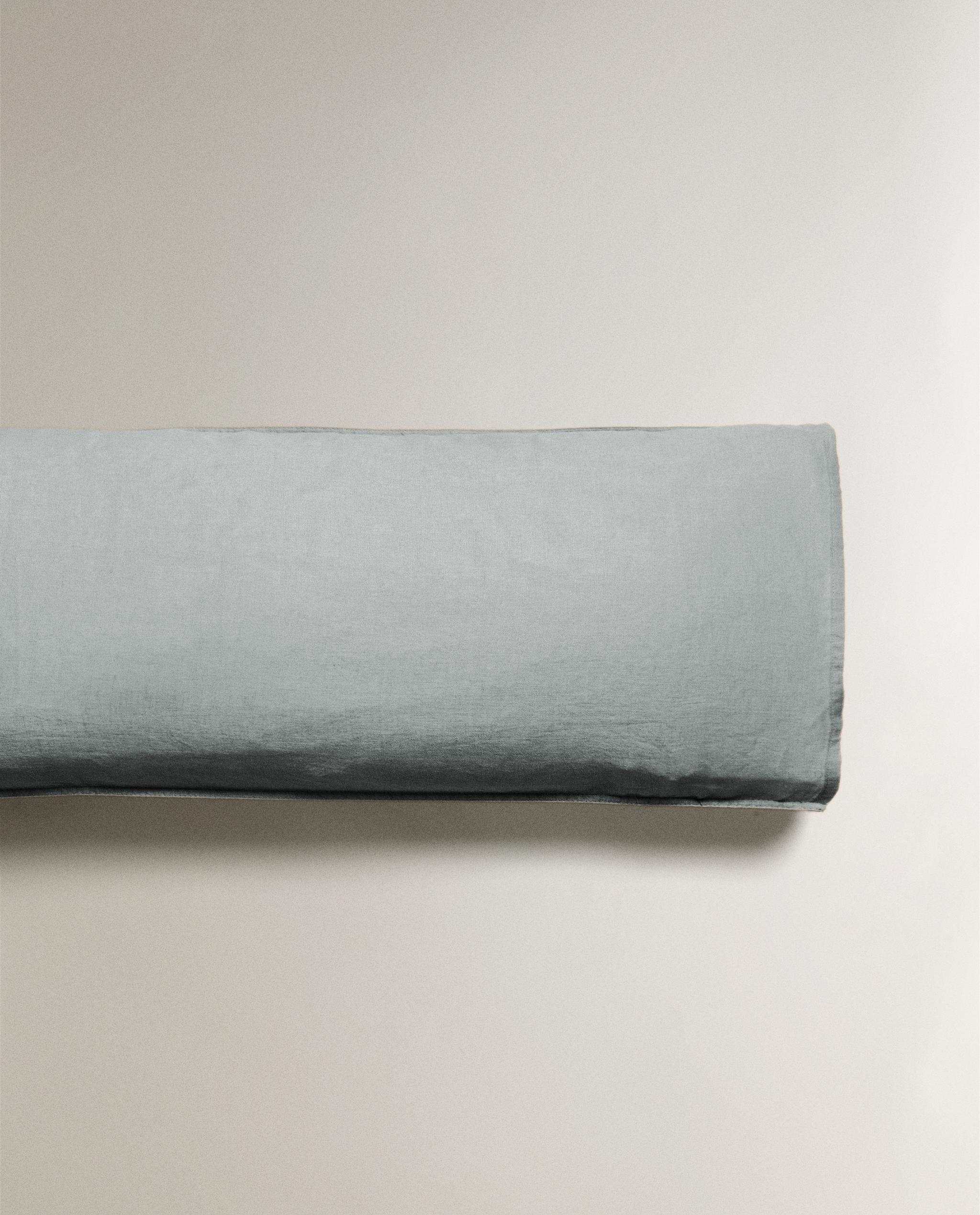 DUVET COVER, PILLOWCASES AND LAMP product thumbnail 19