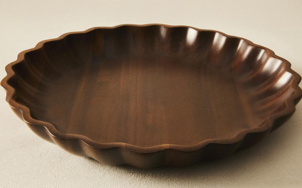 DALGALI SERVİS TABAĞI