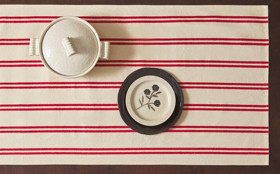 EMBROIDERED DOUBLE STRIPE TABLE RUNNER