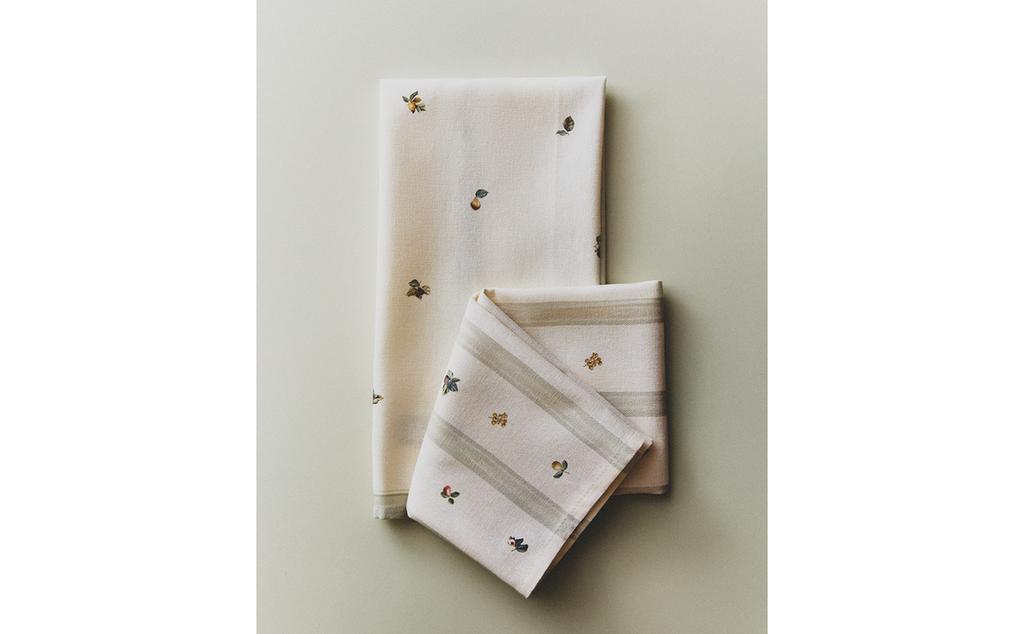 ПАМУЧНИ КУХНЕНСКИ КЪРПИ С ПЛОДОВЕ (КОМПЛЕКТ ОТ 2 БР.)