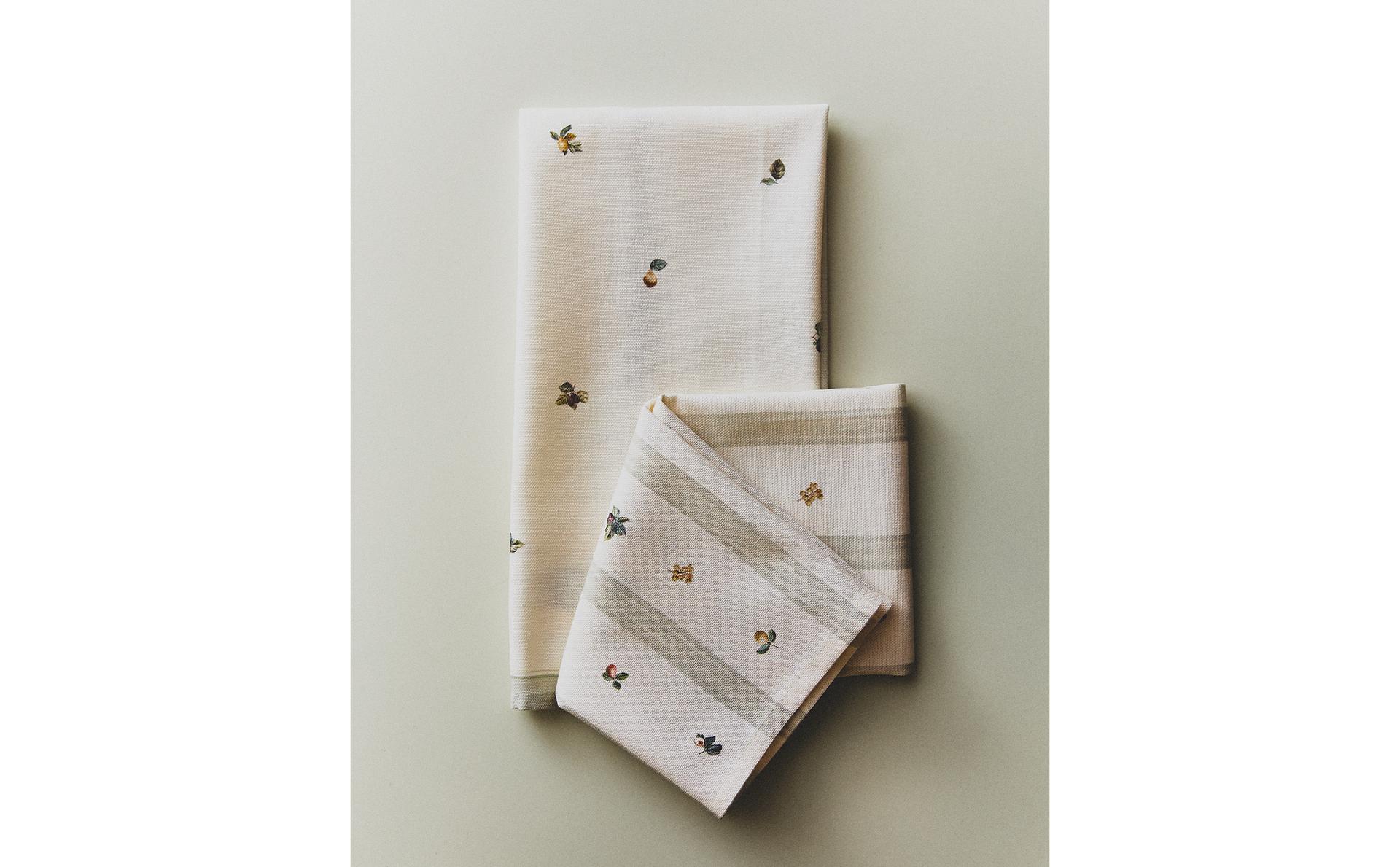 حزمة مناشف مطبخ قطن بفواكه (حزمة 2 قطعة) حزمة مناشف مطبخ قطن بفواكه (حزمة 2 قطعة)