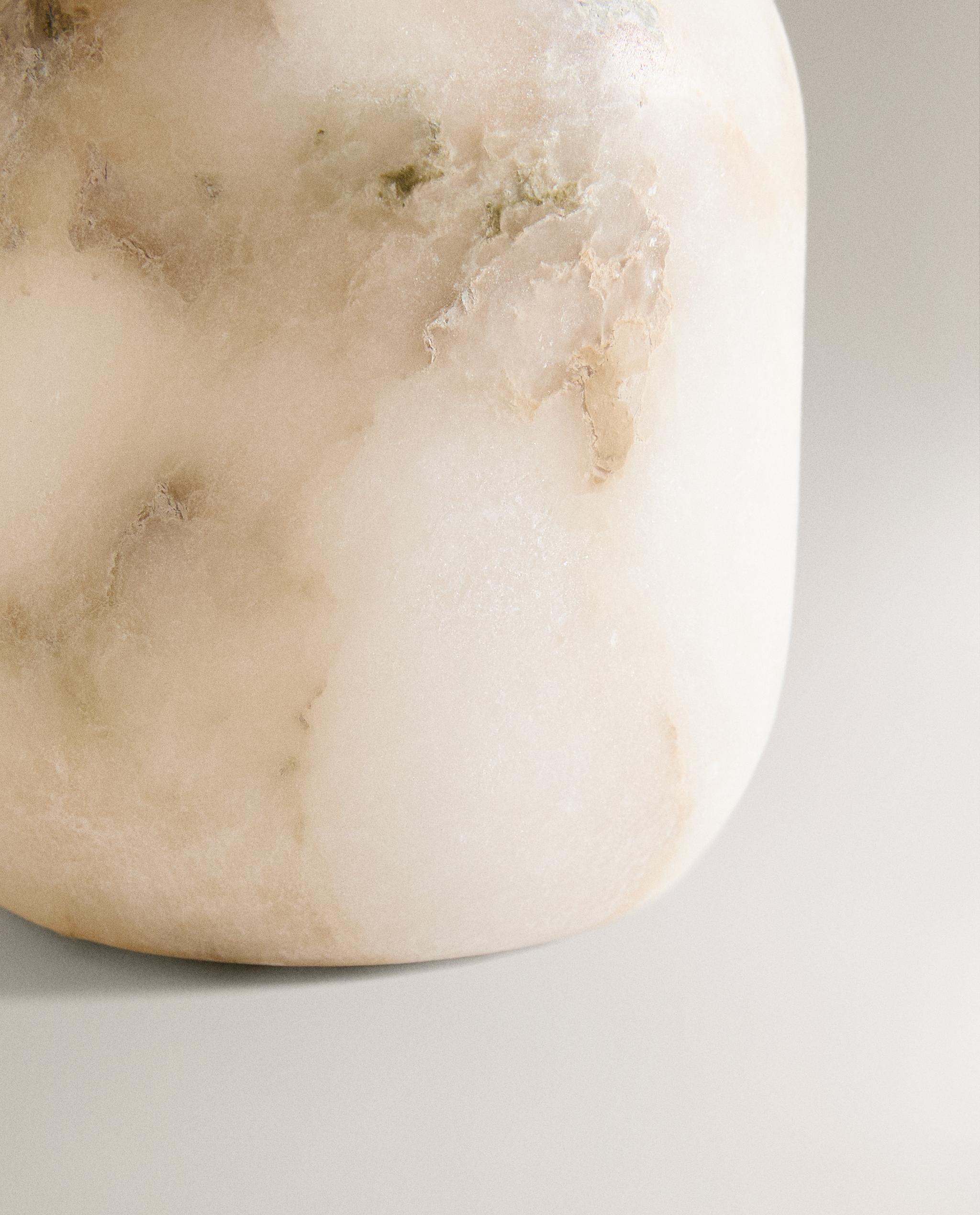 ALABASTER TEALIGHT HOLDER product thumbnail 3