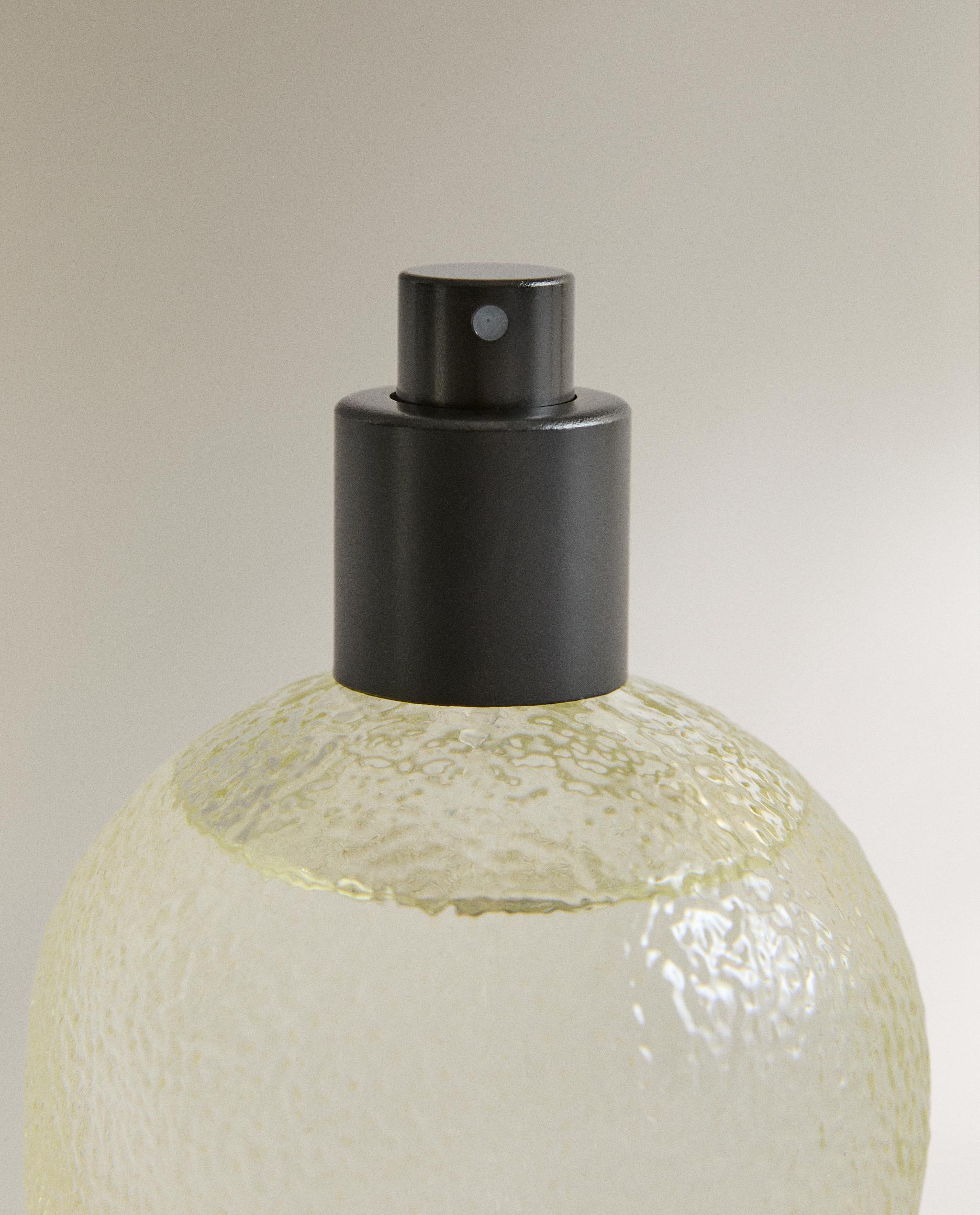 (190 ML) VETIVER MELON FABRIC FRESHENER product thumbnail 4