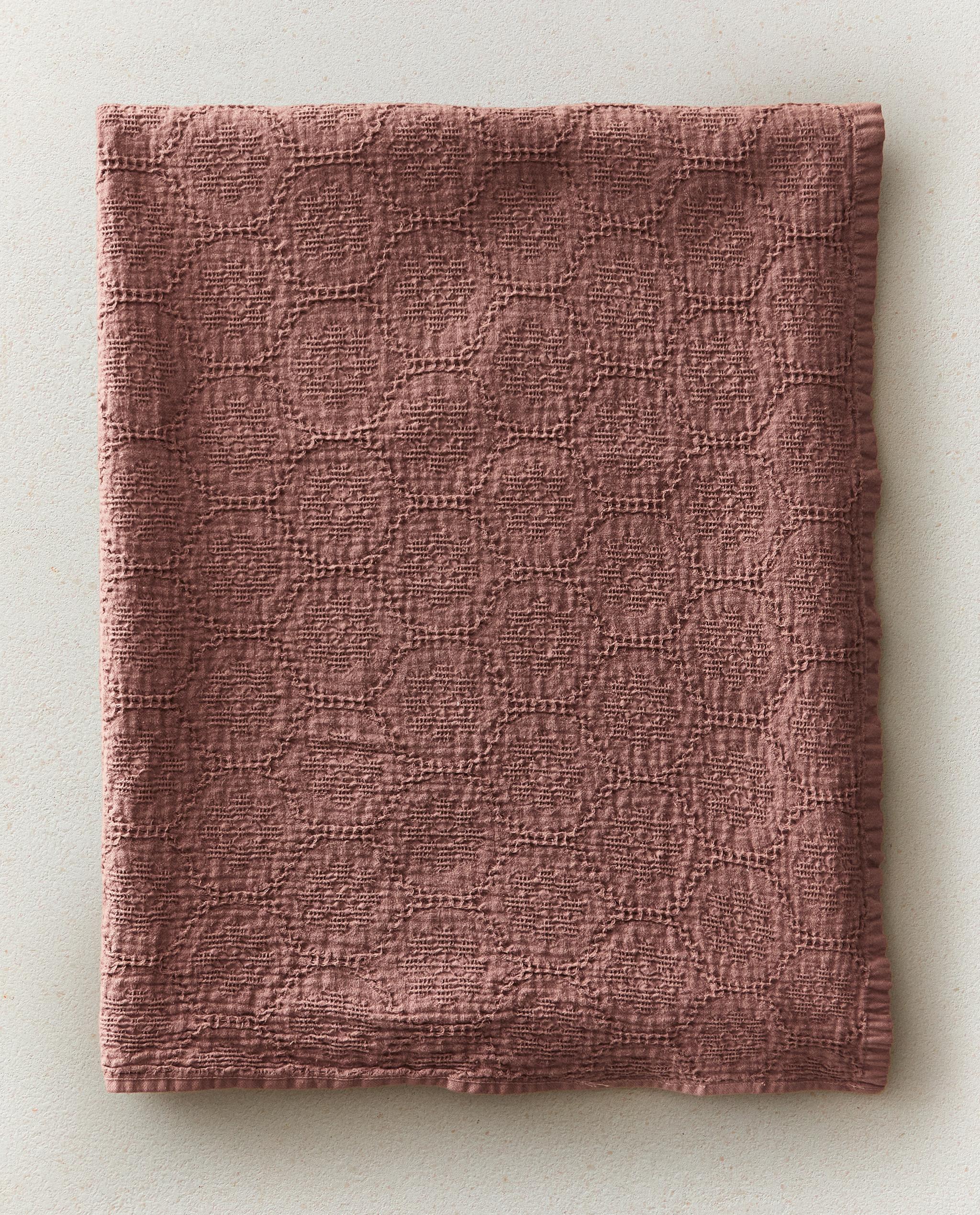 GEOMETRIC WAFFLE-KNIT BATH TOWEL product thumbnail 8