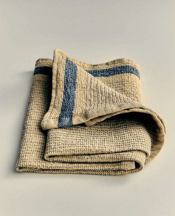 WAFFLE-KNIT TEA TOWEL WITH STRIPE WAFFLE-KNIT TEA TOWEL WITH STRIPE