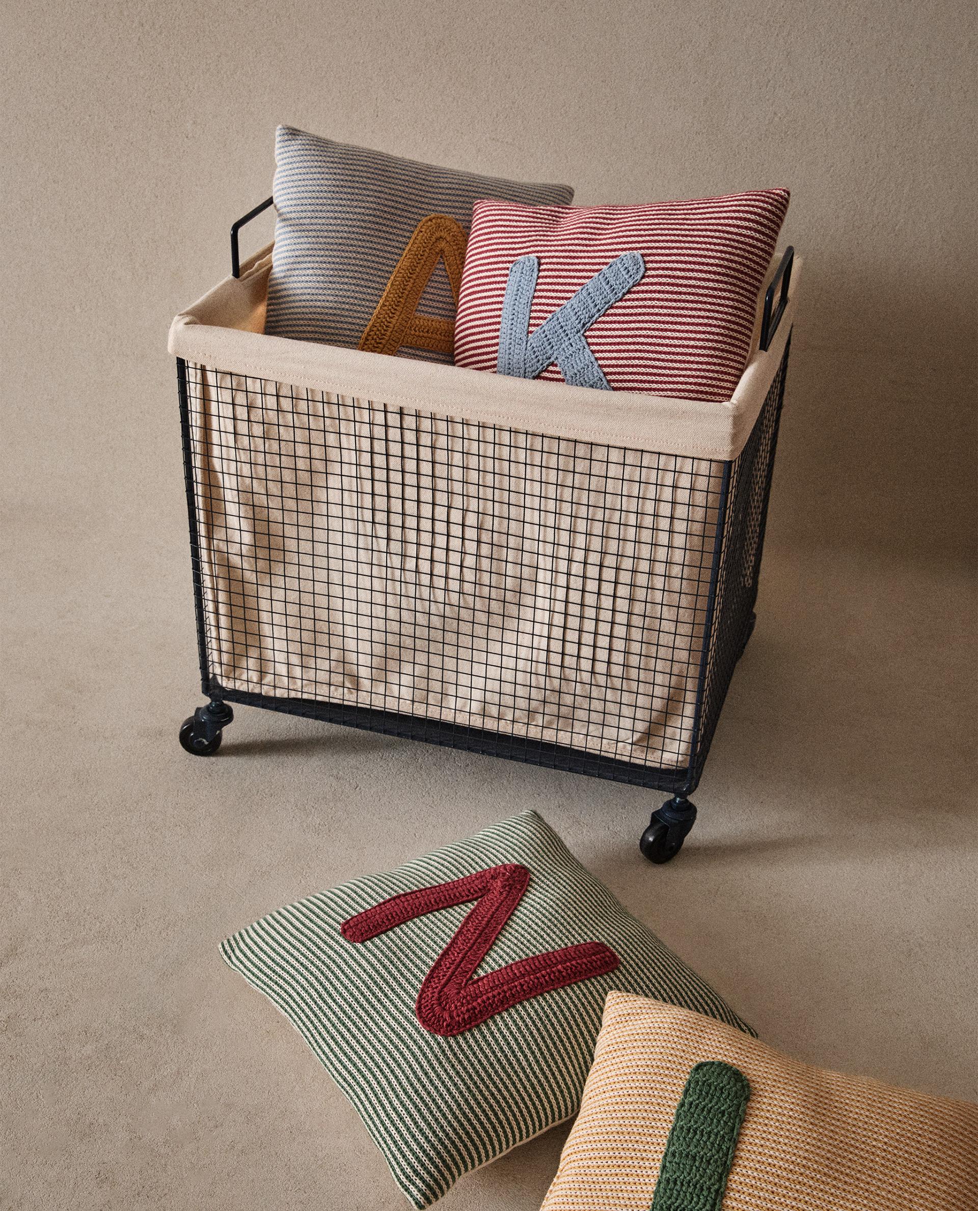 メタル製キッズバスケット、ホイール付き | Zara Home 日本/Japan