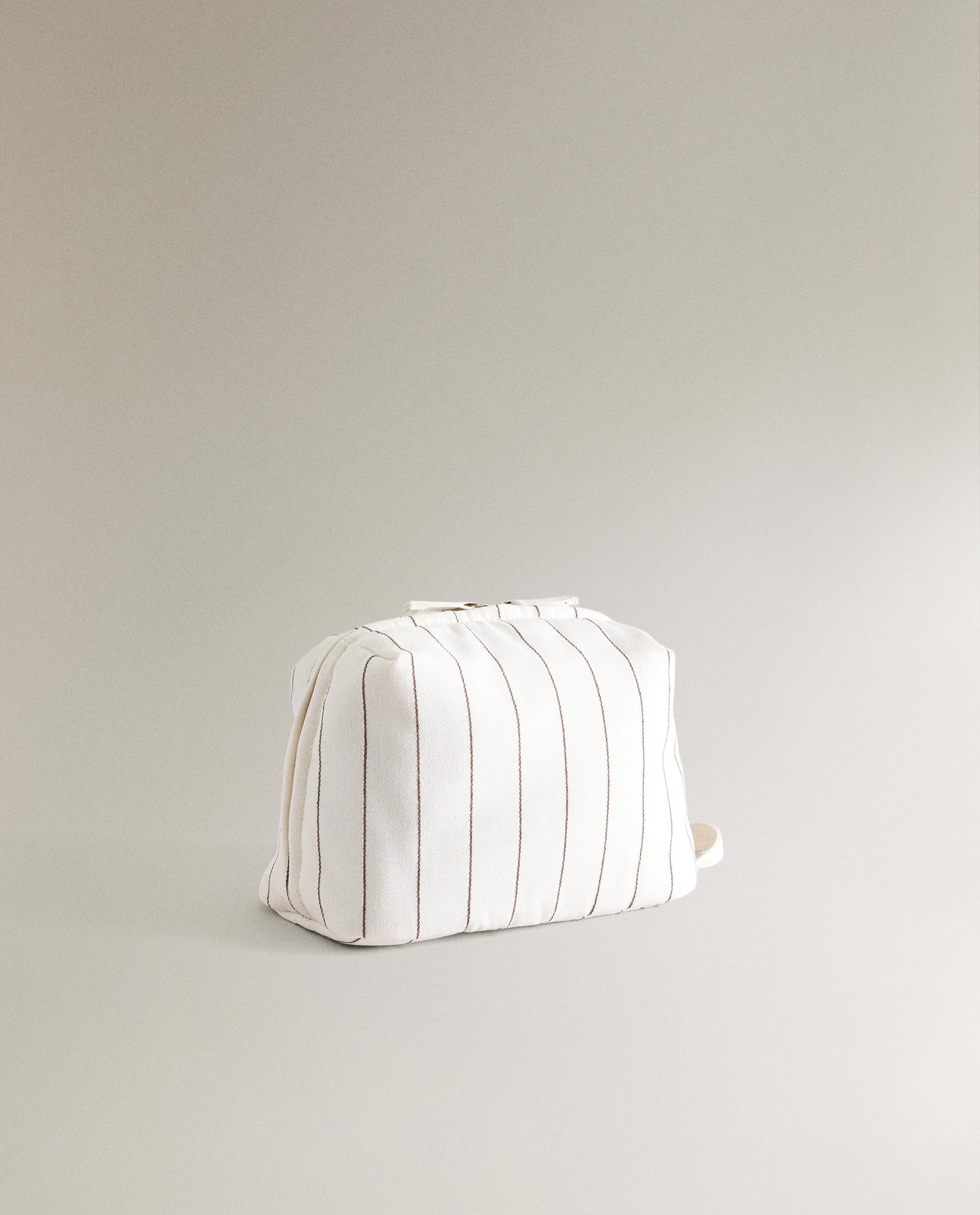 STRIPED TOILETRY BAG product thumbnail 8