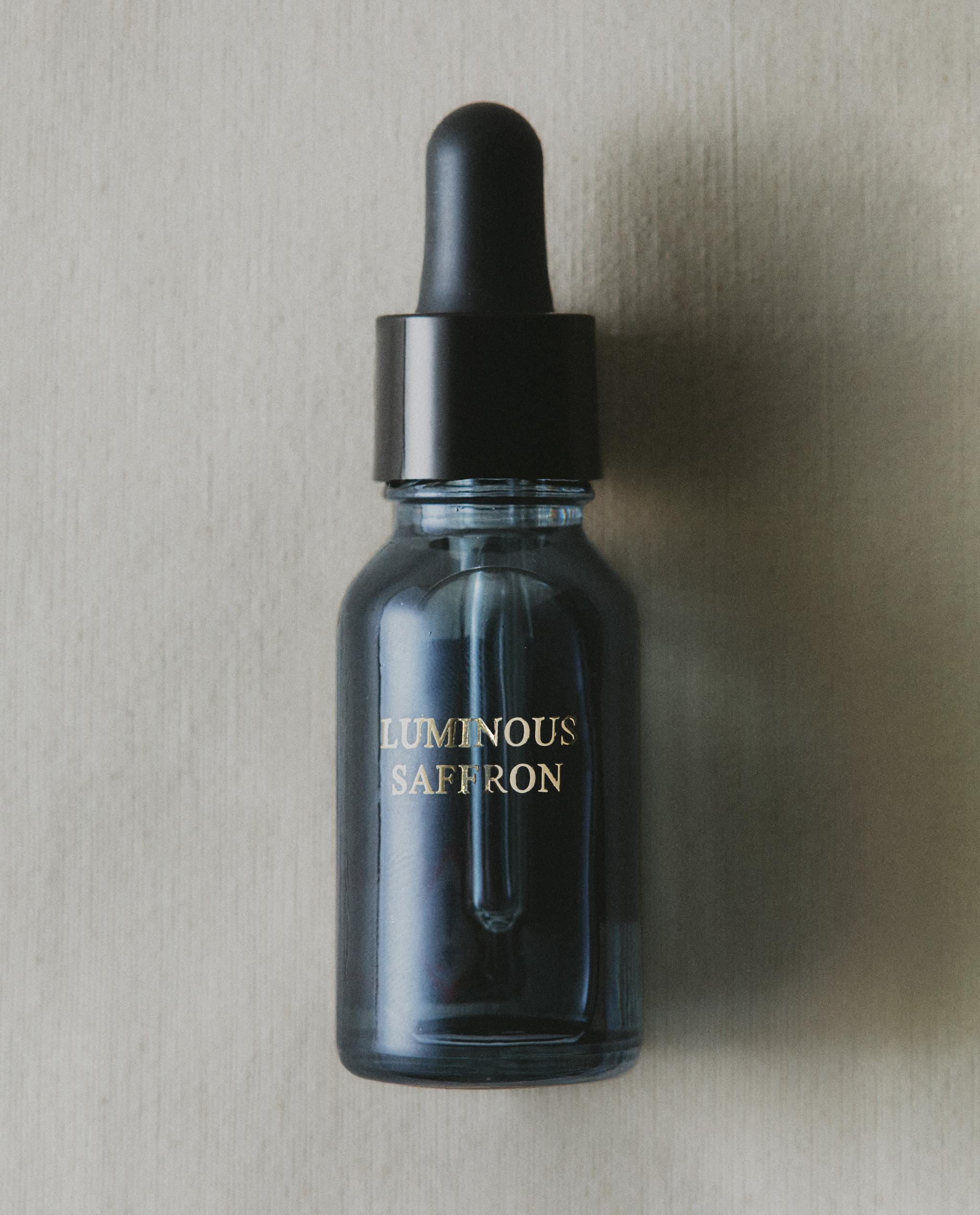 (15 ML) LUMINOUS SAFFRON ESSENTIAL OIL product thumbnail 8