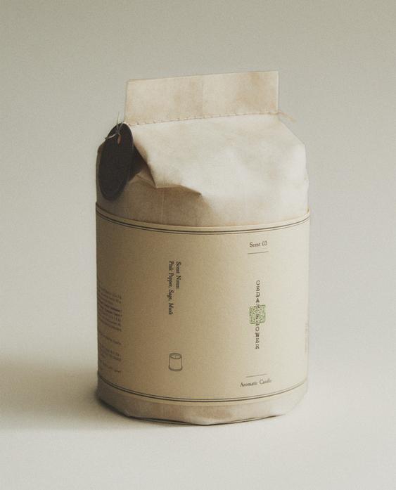 (140 G) AROMATIČNA SVEĆA CEDAR FLOWER (140 G) AROMATIČNA SVEĆA CEDAR FLOWER