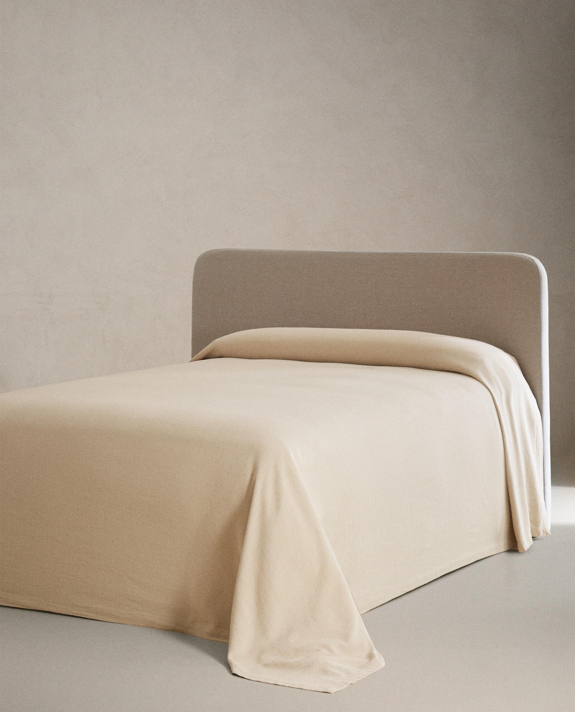 ZARA HOME - ZARA HOME ベッドスプレッド ウォッシュ加工 リネン ベッドスプレッド(400GXM²) | Zara Home