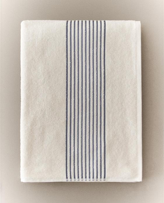 БАВОВНЯНИЙ РУШНИК ДЛЯ ВАННИ ЗІ СМУГАСТОЮ КАЙМОЮ
