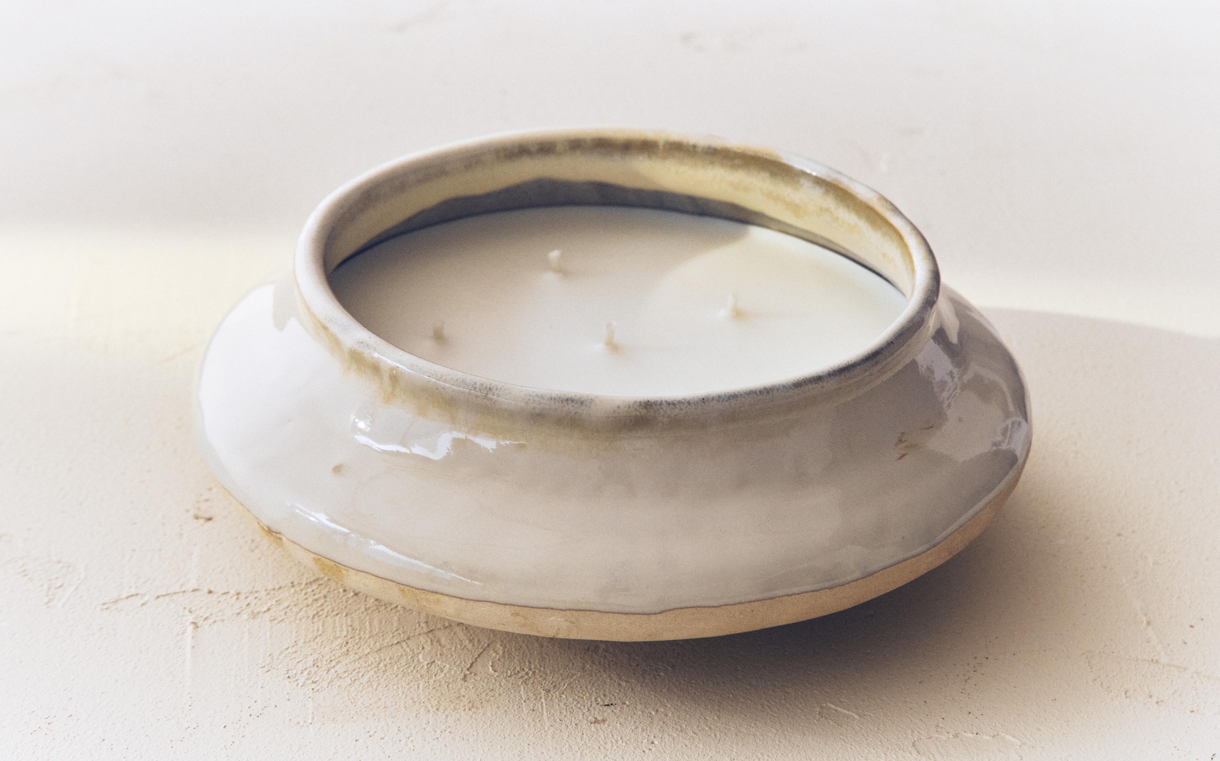 (700 G) LIGHT COTTON SCENTED CANDLE product thumbnail 8