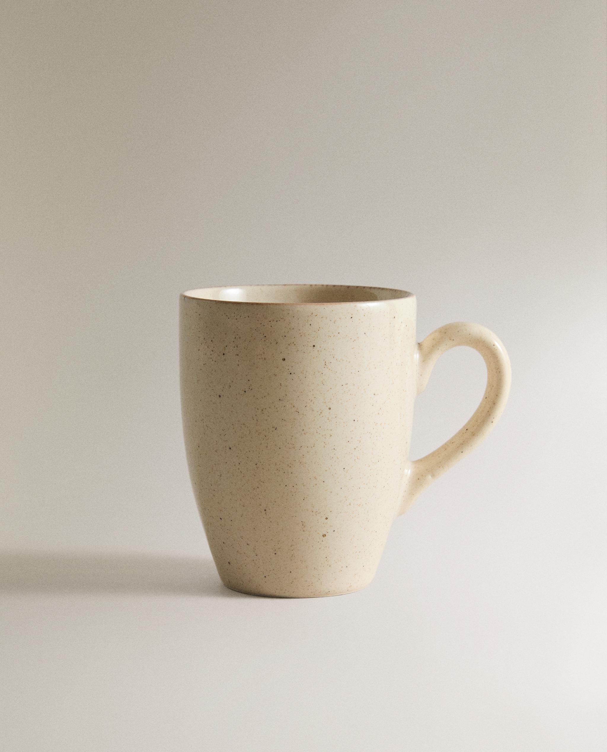 STONEWARE MUG WITH ANTIQUE FINISH RIM product thumbnail 4