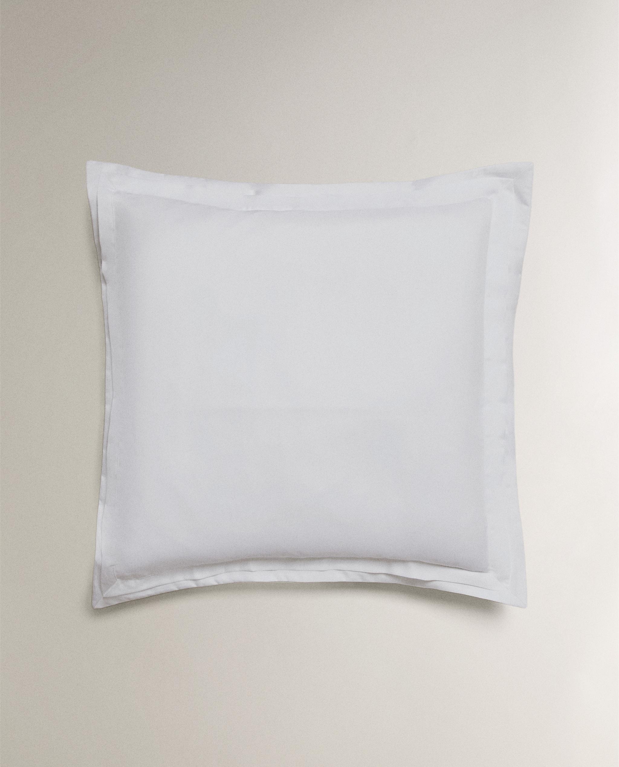 PLEATED COTTON SATEEN PILLOWCASE (1000 THREAD COUNT) product thumbnail 5