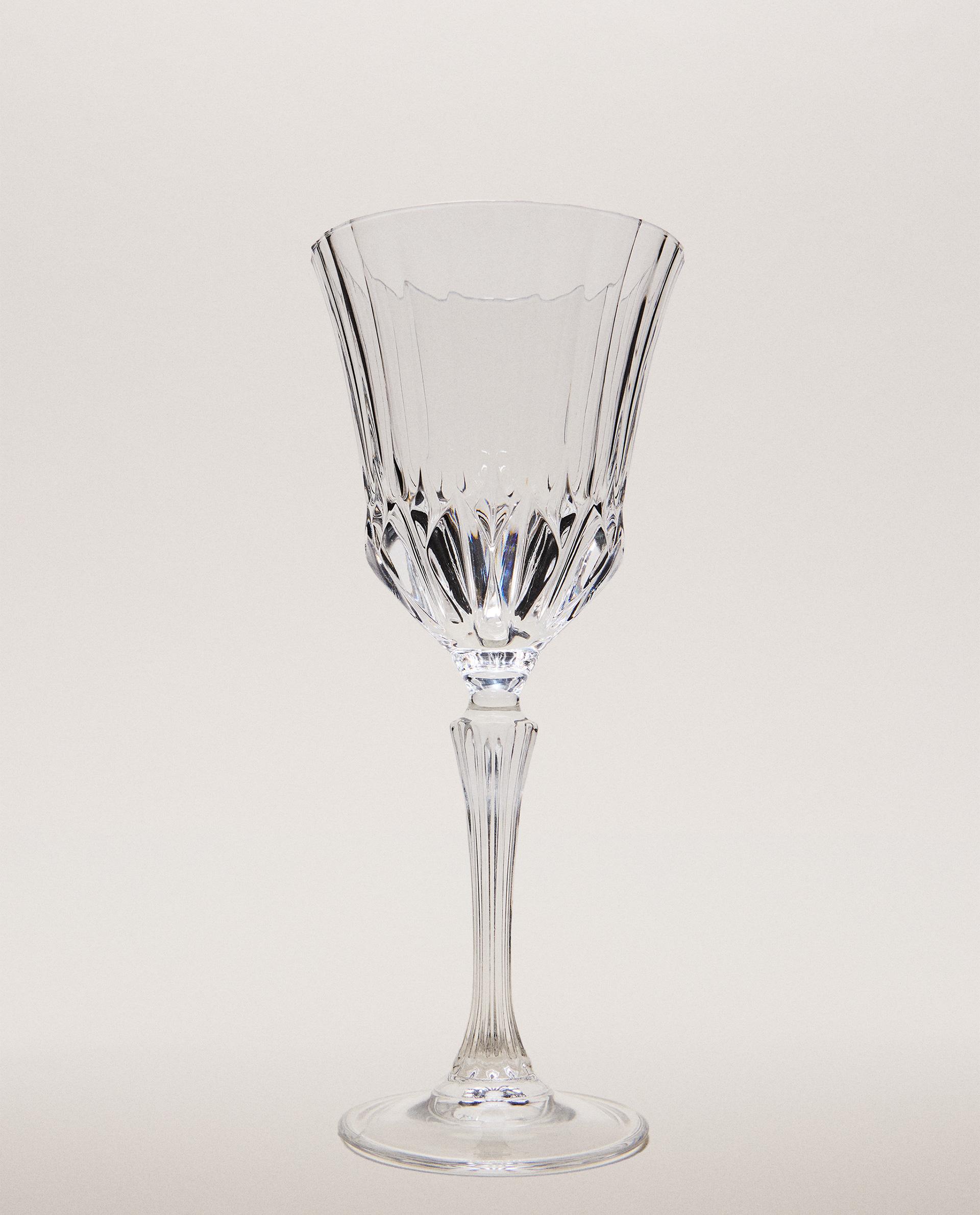 ENGRAVED-EFFECT CRYSTALLINE WINE GLASS ENGRAVED-EFFECT CRYSTALLINE WINE GLASS