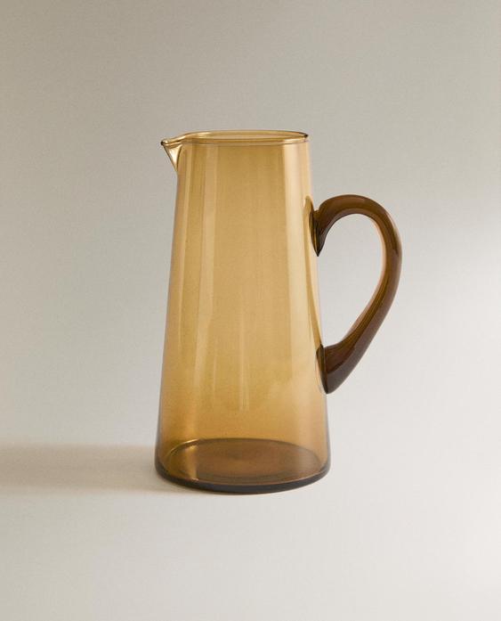 إبريق زجاج بمظهر فقاعات