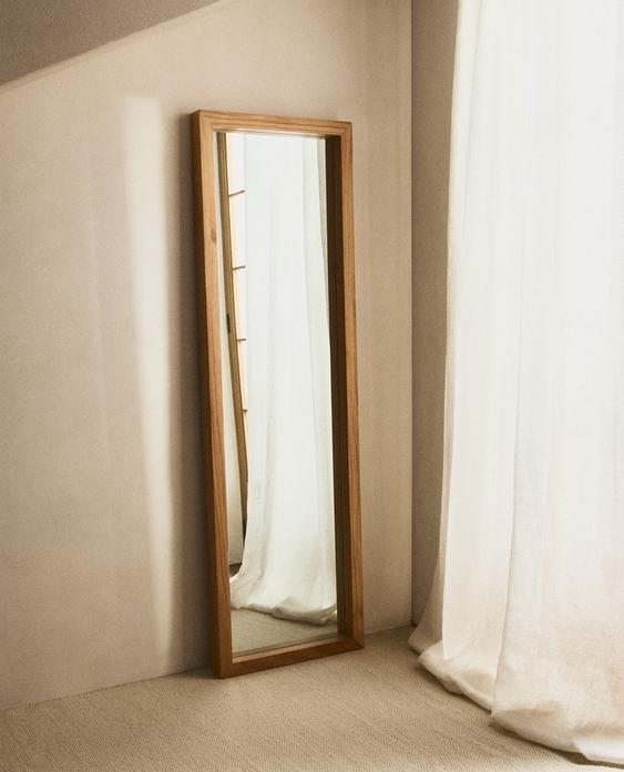 ELM WOOD VERTICAL MIRROR