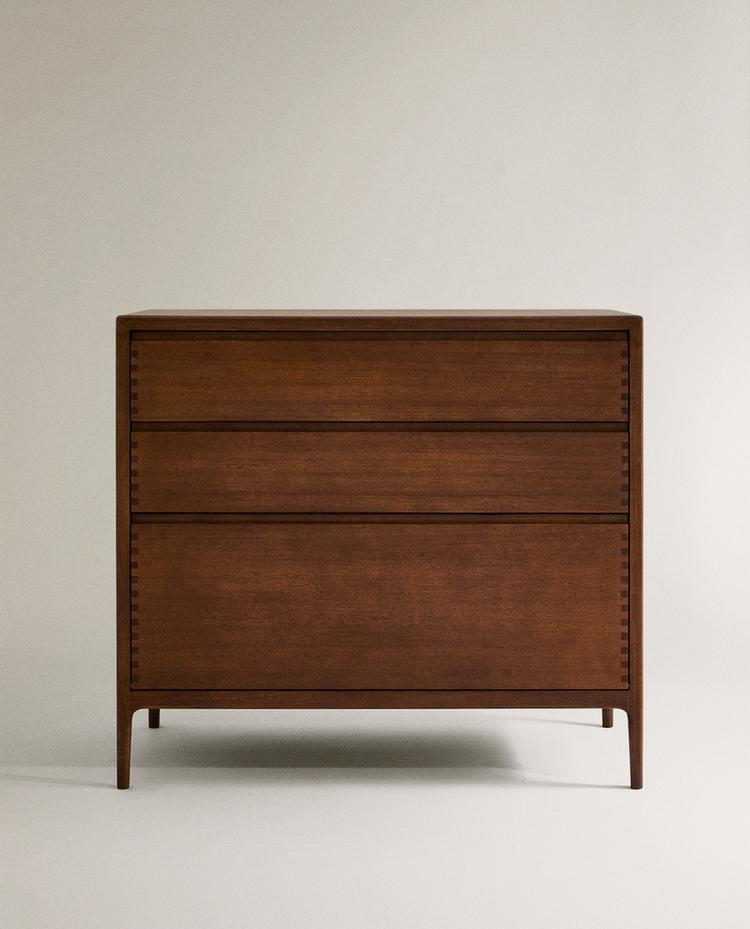 WOODEN THREE-DRAWER DRESSER