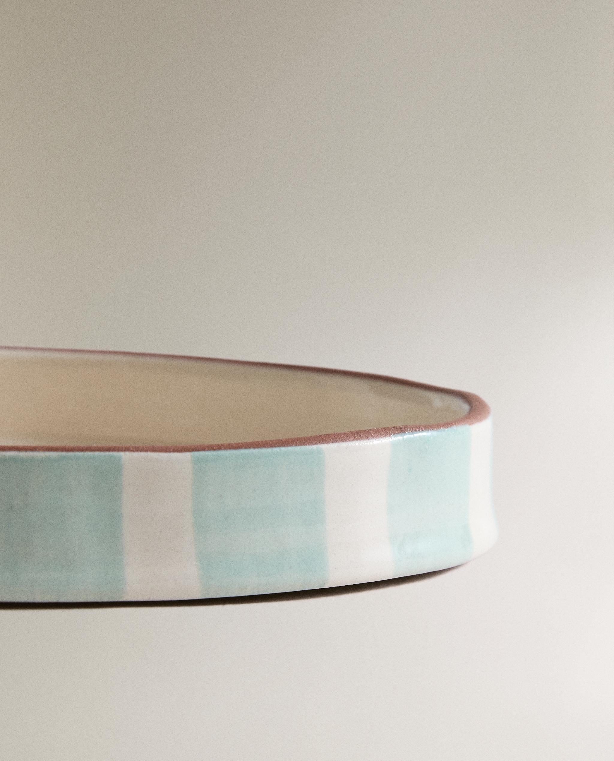 STRIPED CERAMIC BATHROOM SOAP DISH product thumbnail 5