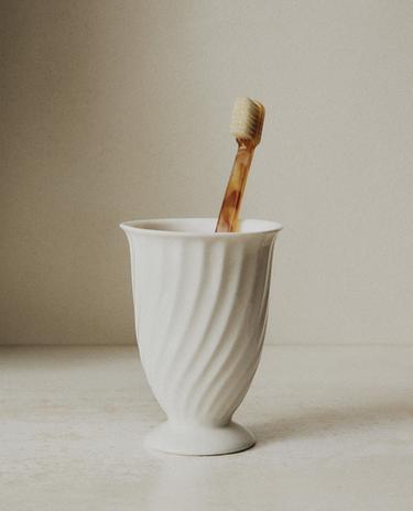 כוס למברשת שיניים מקרמיקה מוגבהת