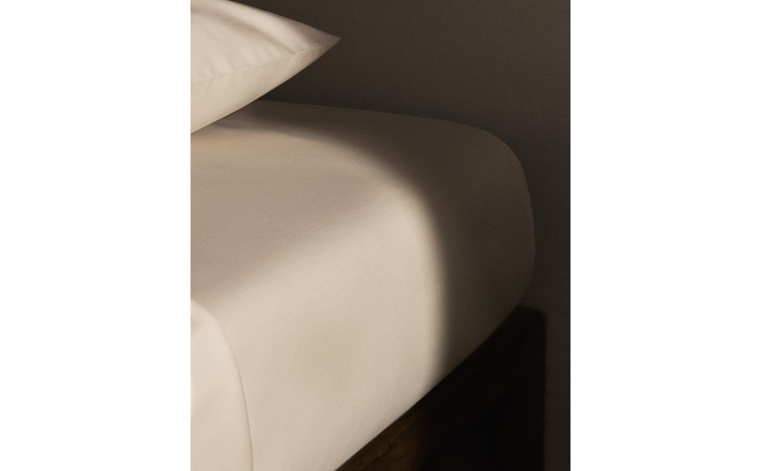 SATEEN FITTED SHEET | 30 CM HIGH (1000 THREAD COUNT) product thumbnail 10
