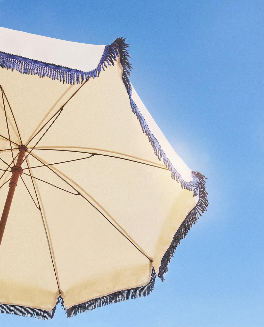 PARASOL DE PLAGE À FRANGES