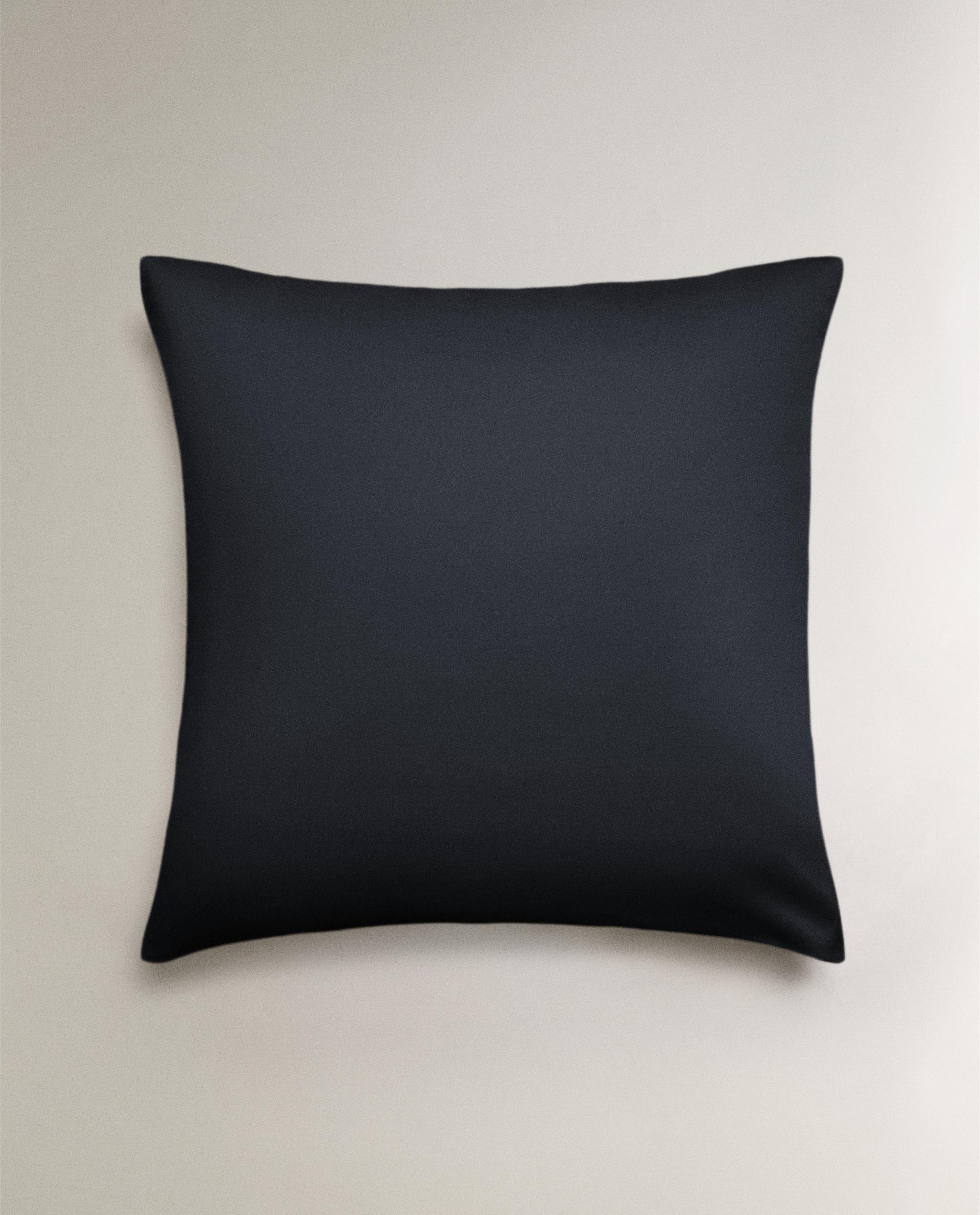 SATEEN PILLOWCASE (1000 THREAD COUNT) product thumbnail 2